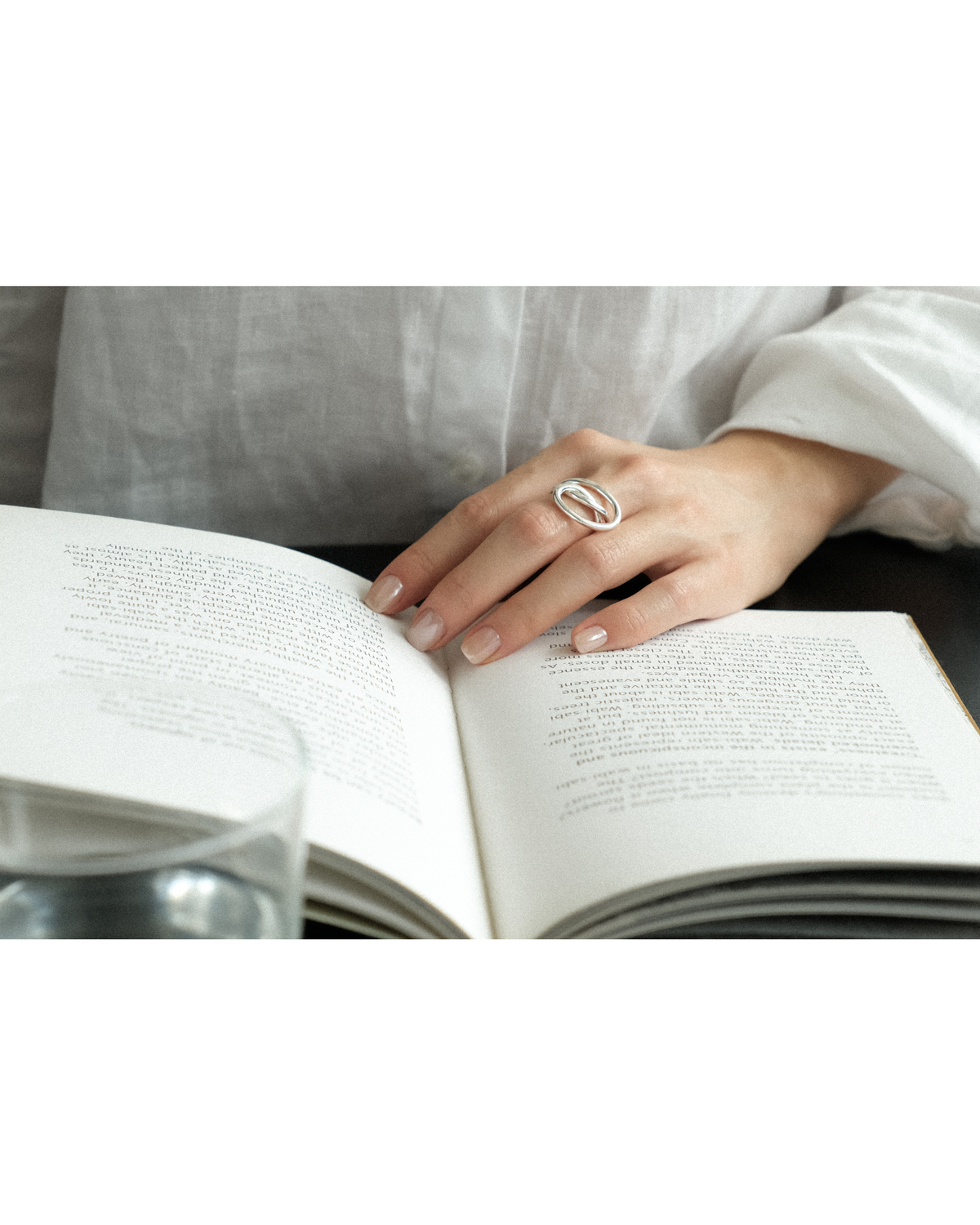 Cosette Line Sculpture Ring