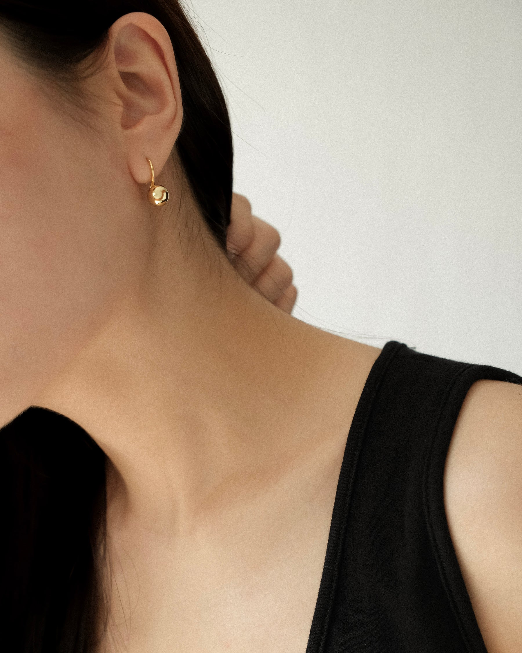 Piccola Quaver Ball Dangle Earrings