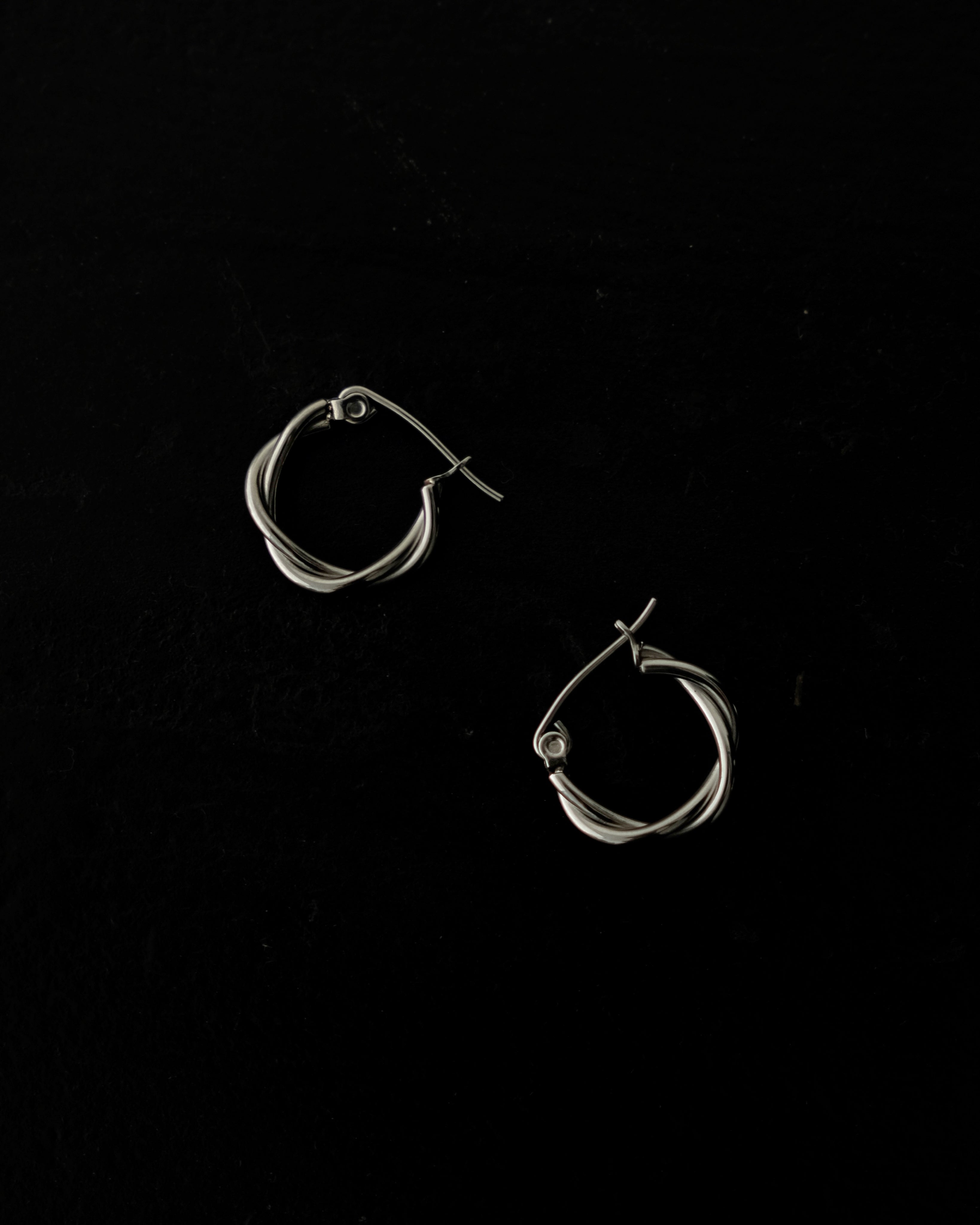 Ollie Twisted Hoop Earrings