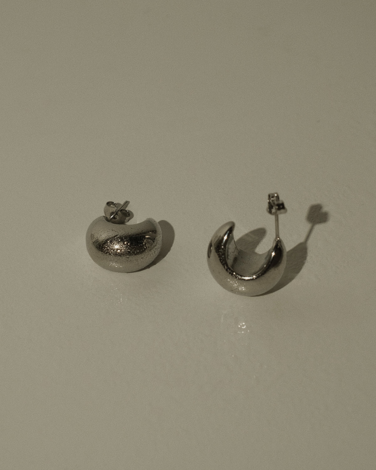 Mini Ida Bold Dome Stud Earrings