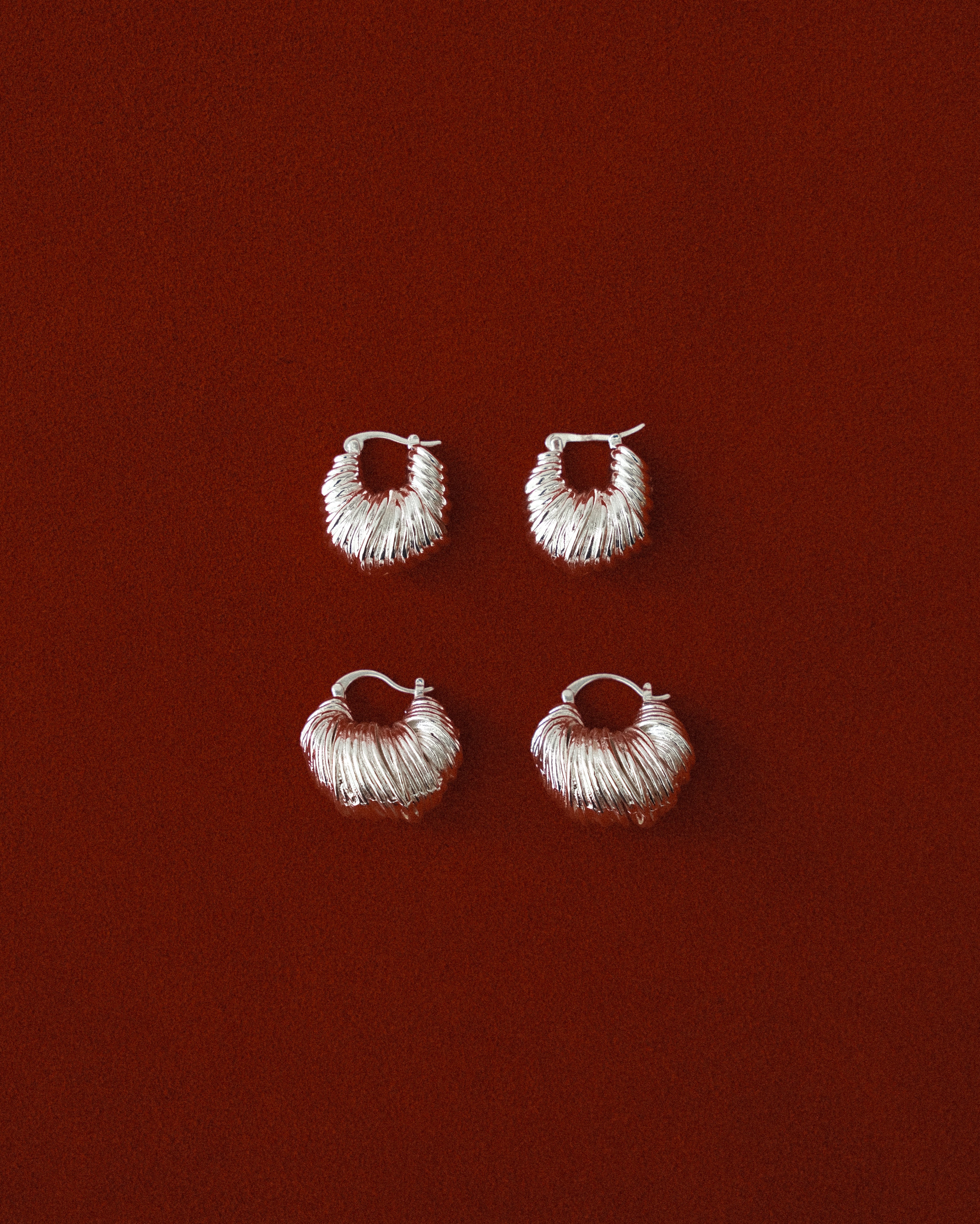 Bold Loïs Woven Donut Hoop Earrings