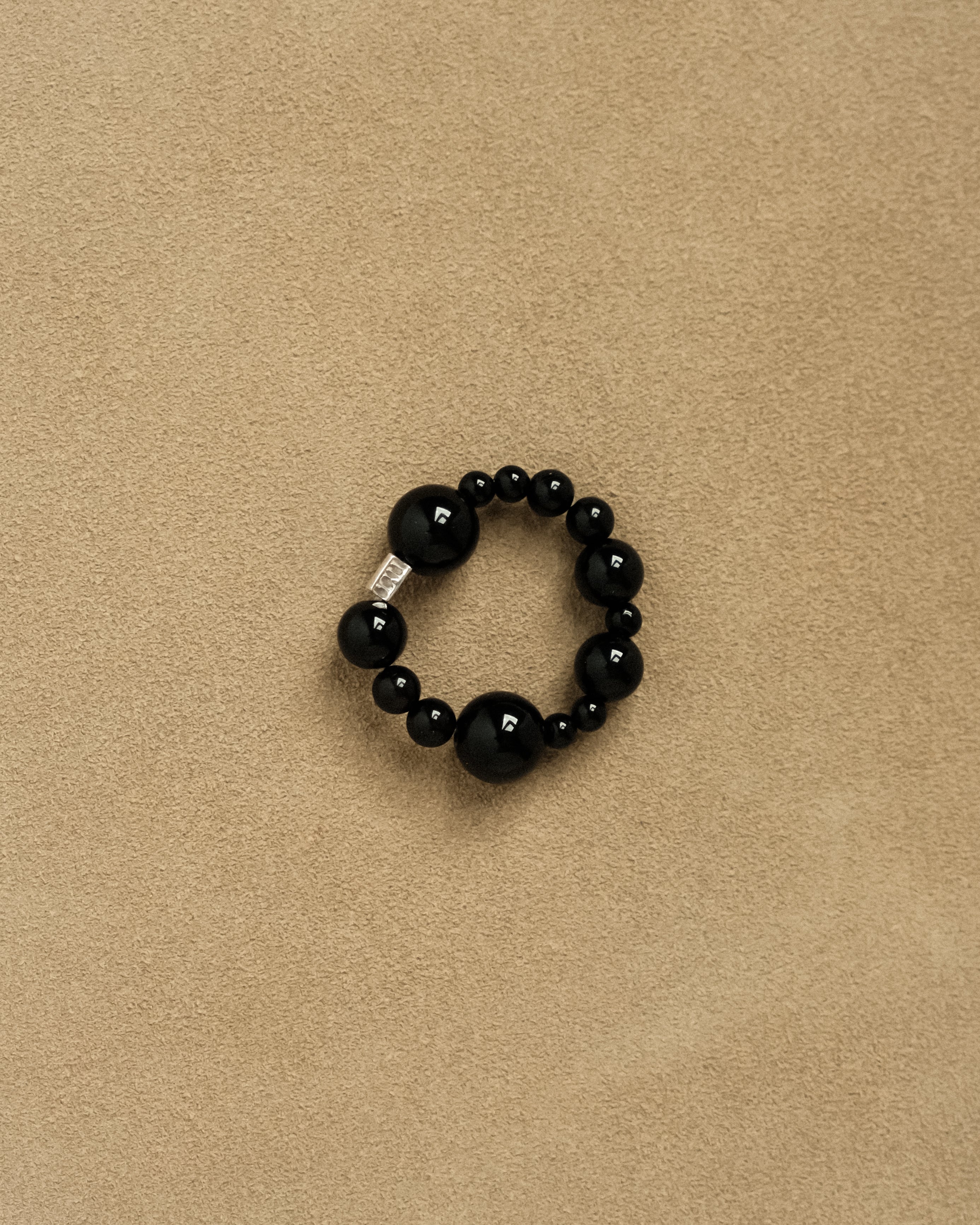 The Entertainer Ring in Black