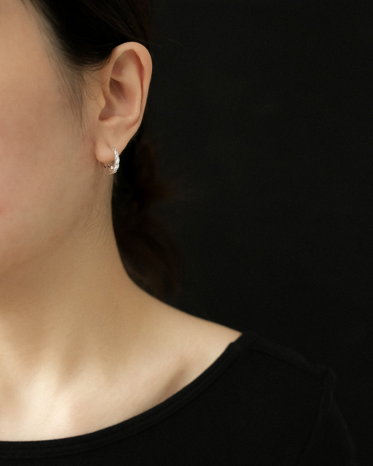 Nély Reversible Spiral Hoop Earrings