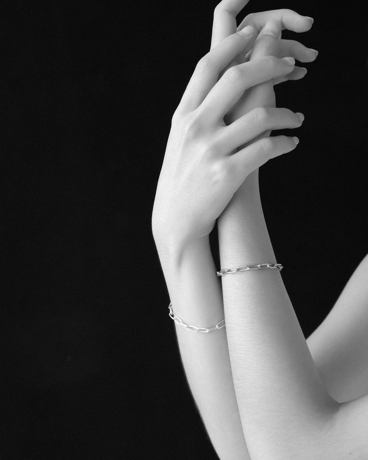 Mie Oval Link Chain Bracelet