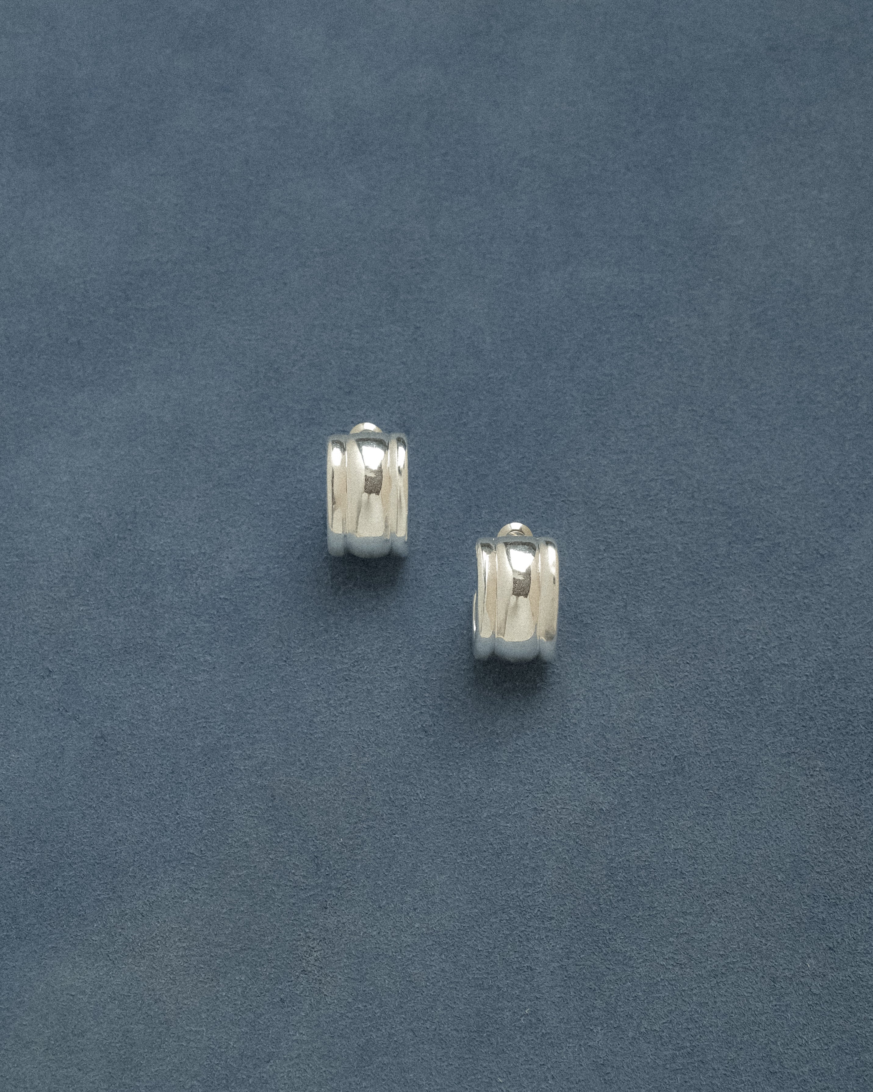 Allegra Vase Dome Stud Earrings