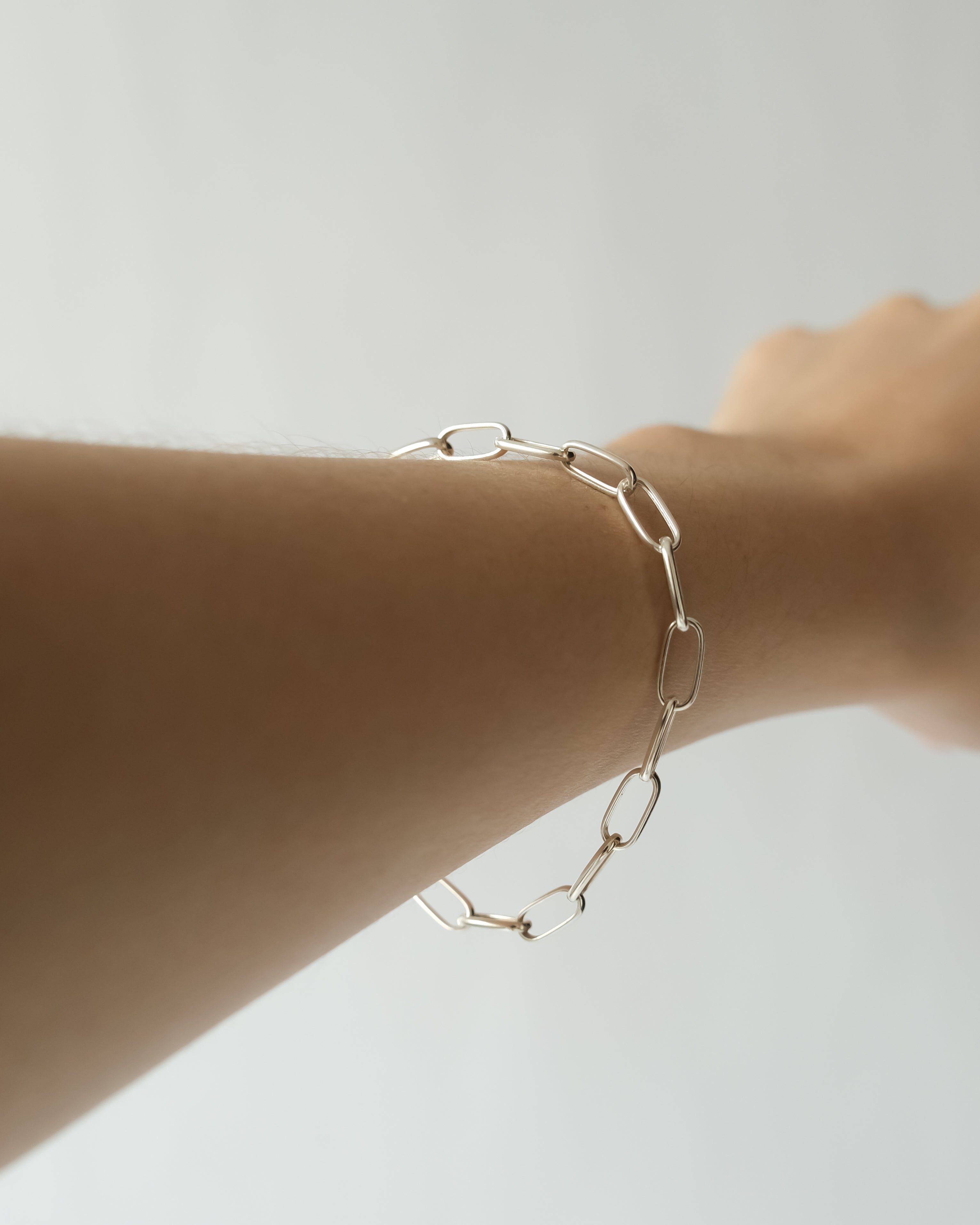 Mie Oval Link Chain Bracelet