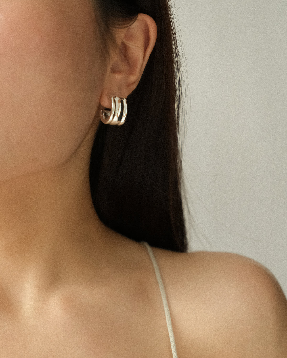 Allegra Vase Dome Stud Earrings