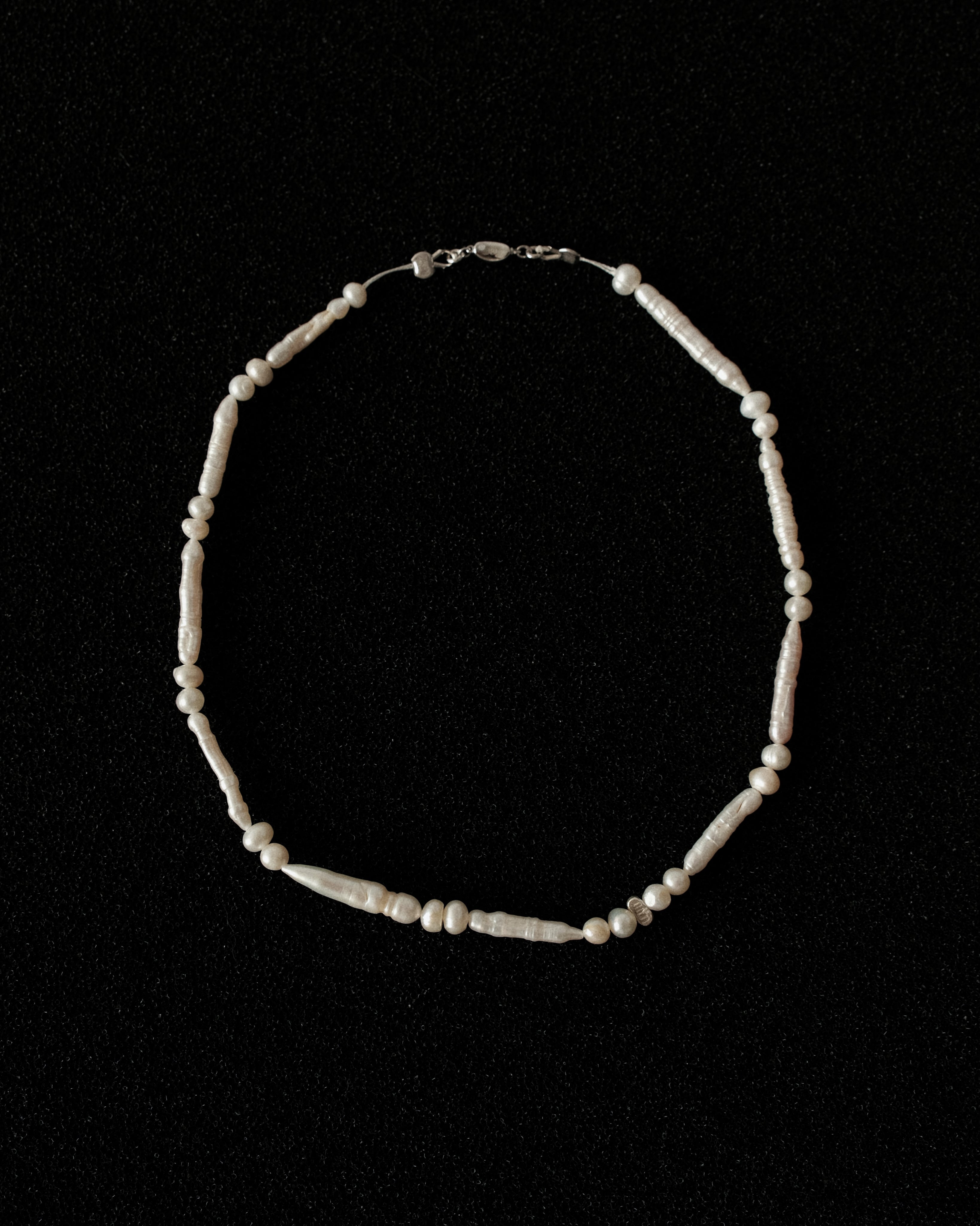The Pillar Pearl Collar