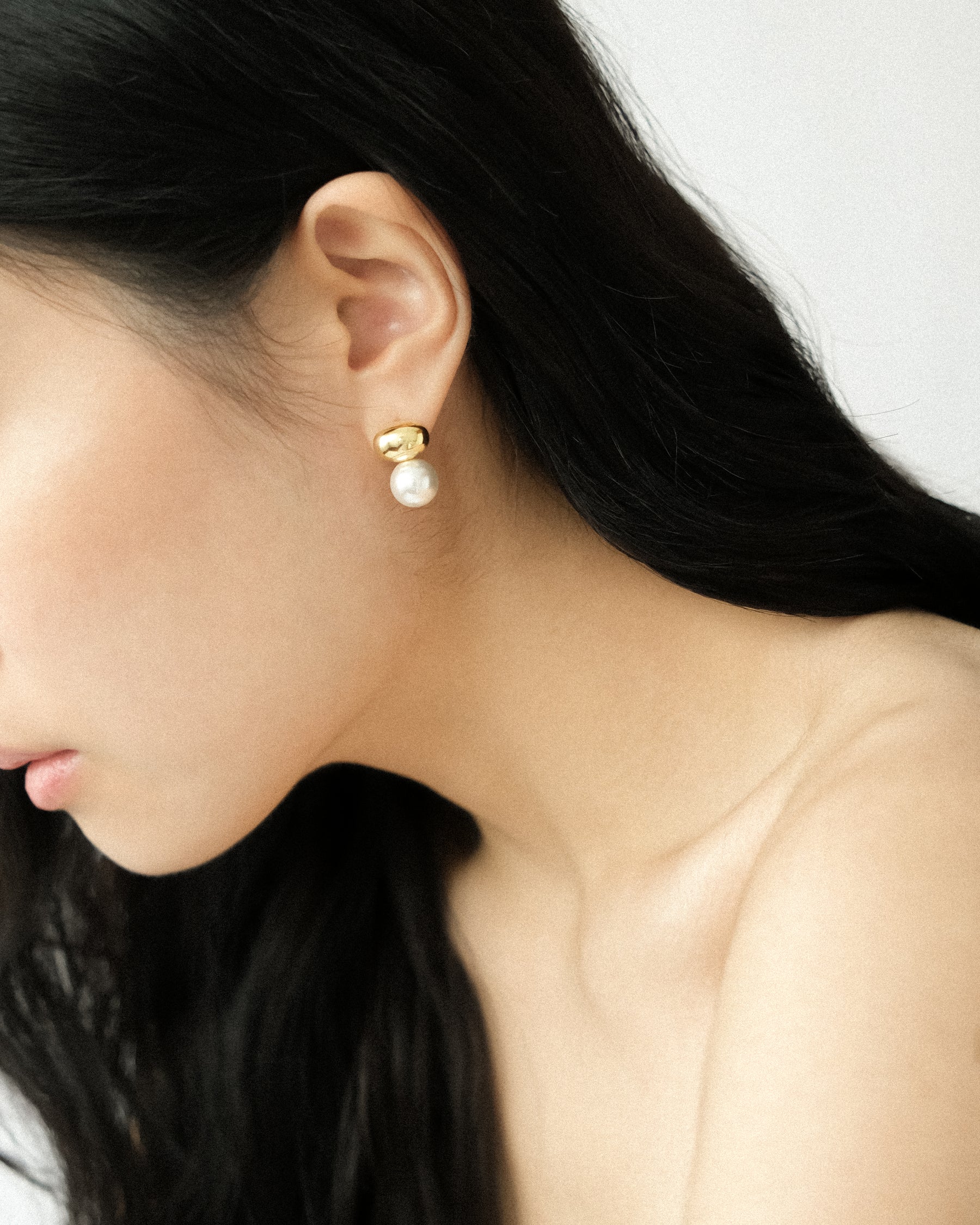 Bold Toia Pearl Stud Earrings