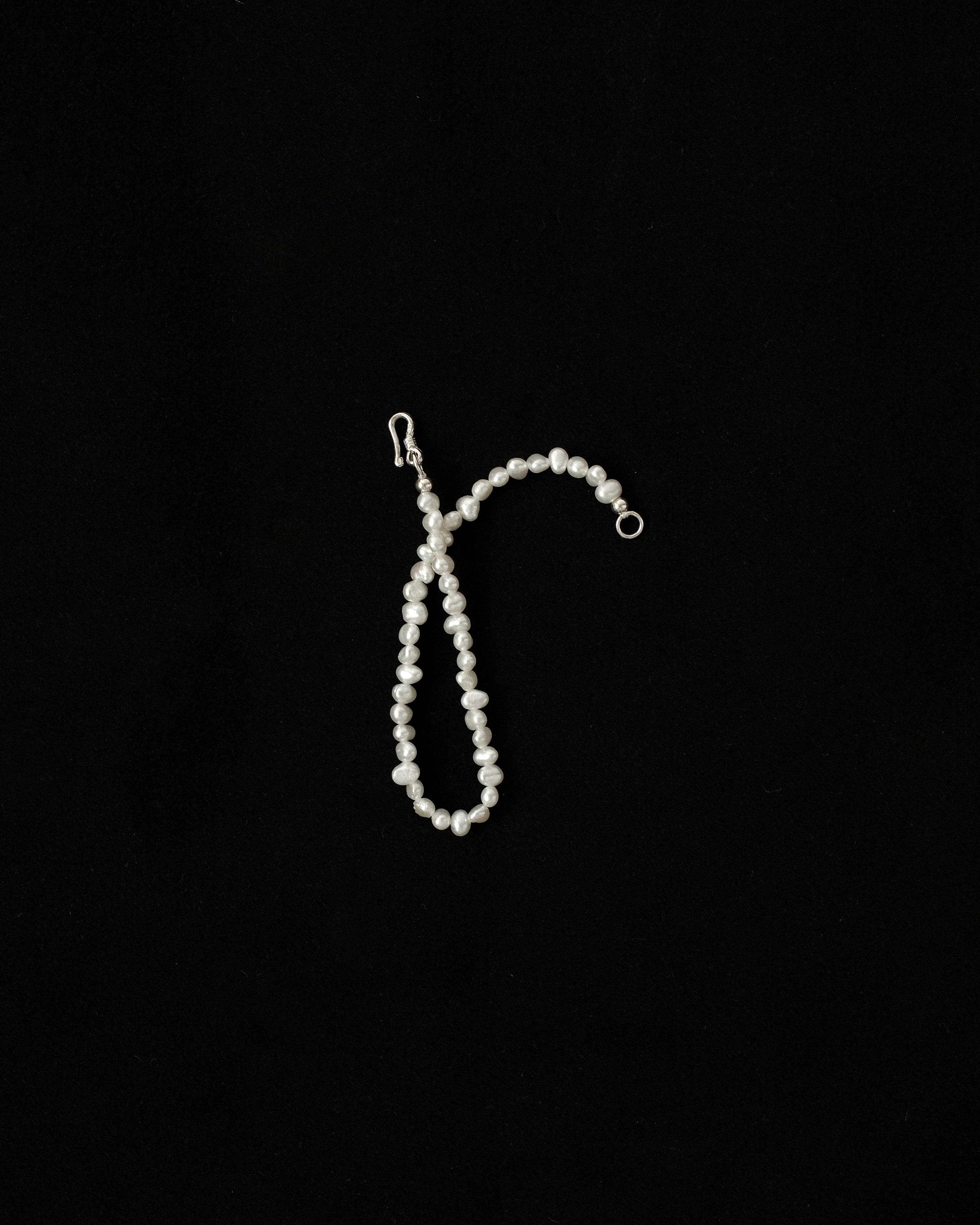 Rheia Tiny Baroque Pearl Bracelet