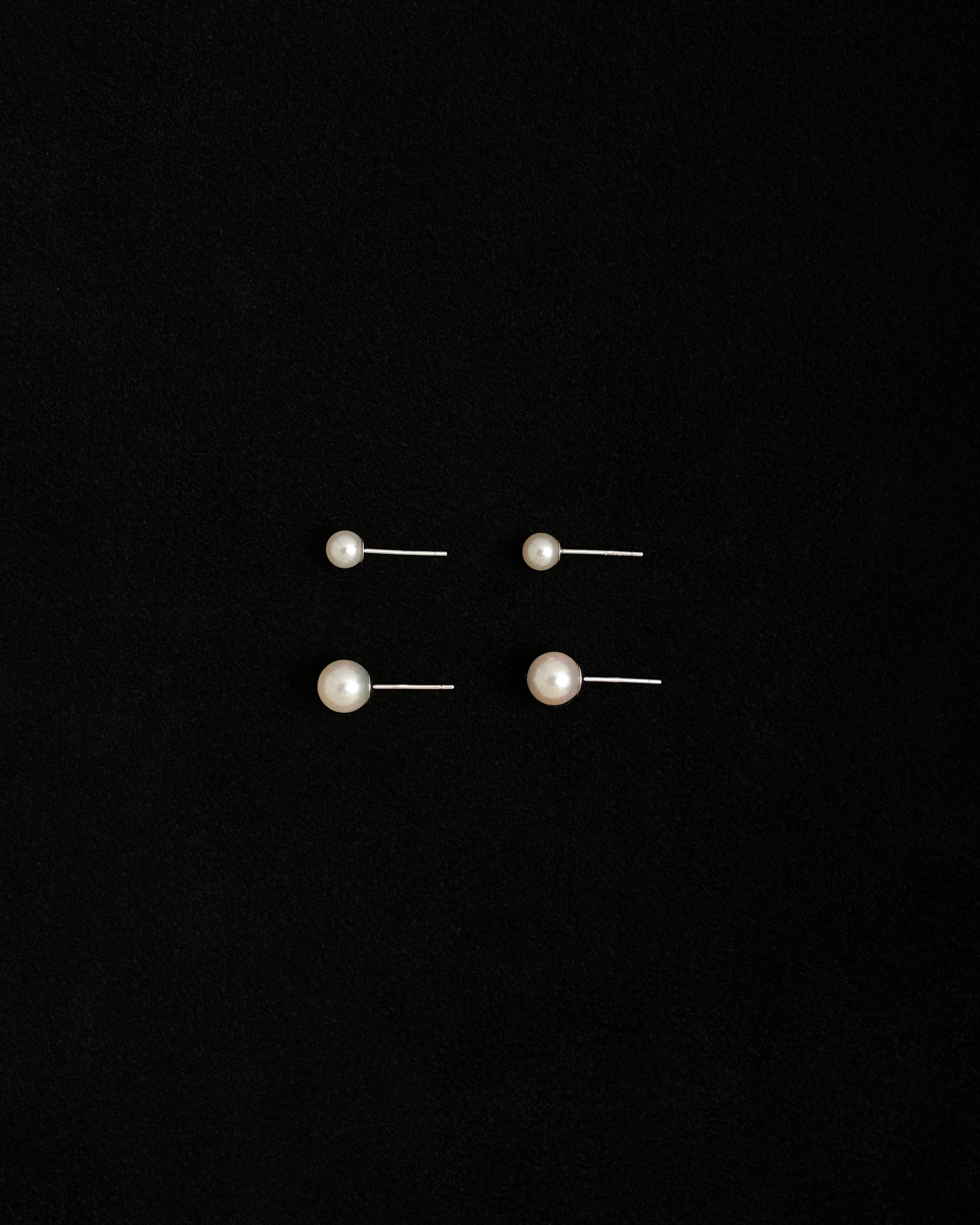 Anri Fresh Water Pearl Stud Earrings