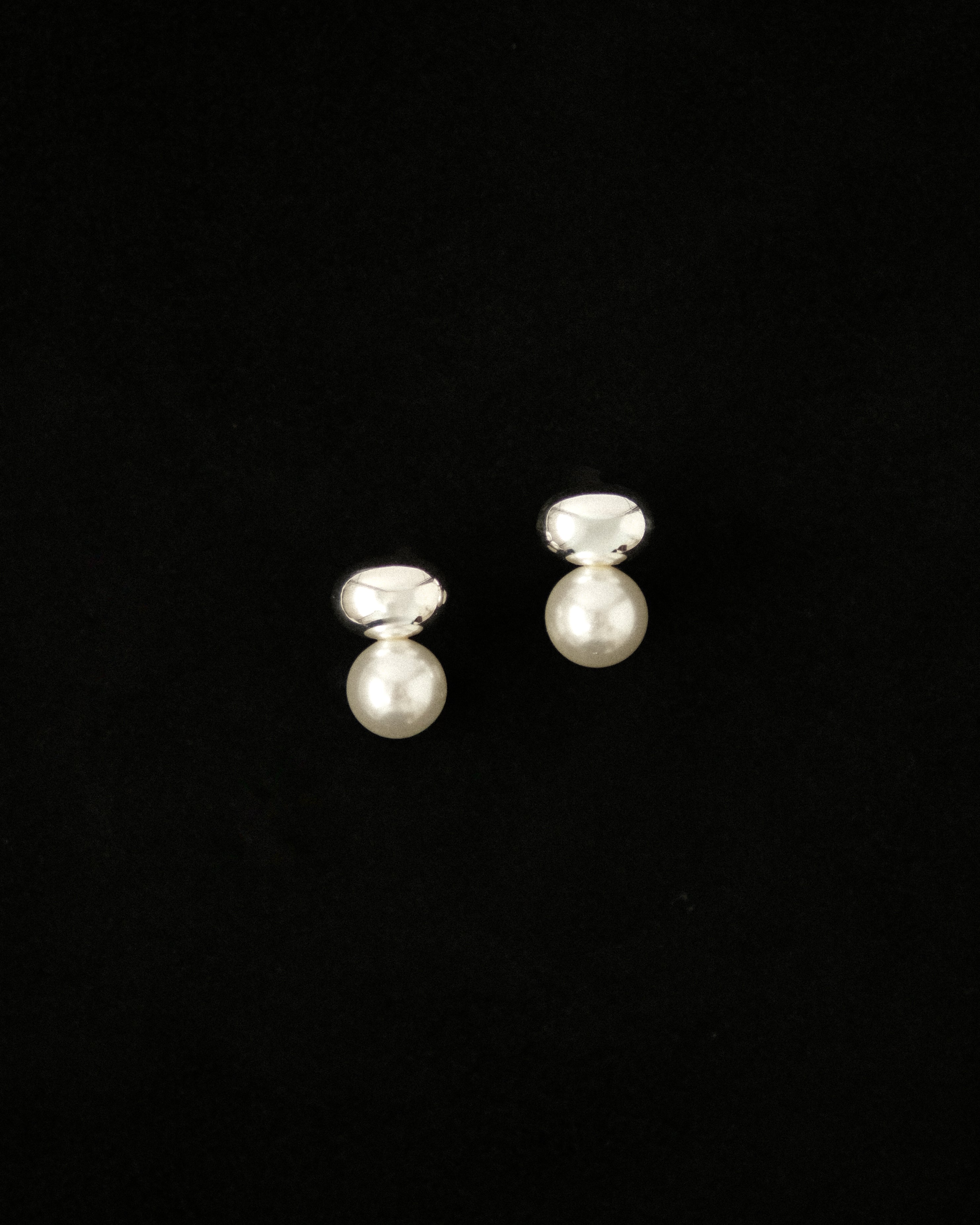 Bold Toia Pearl Stud Earrings