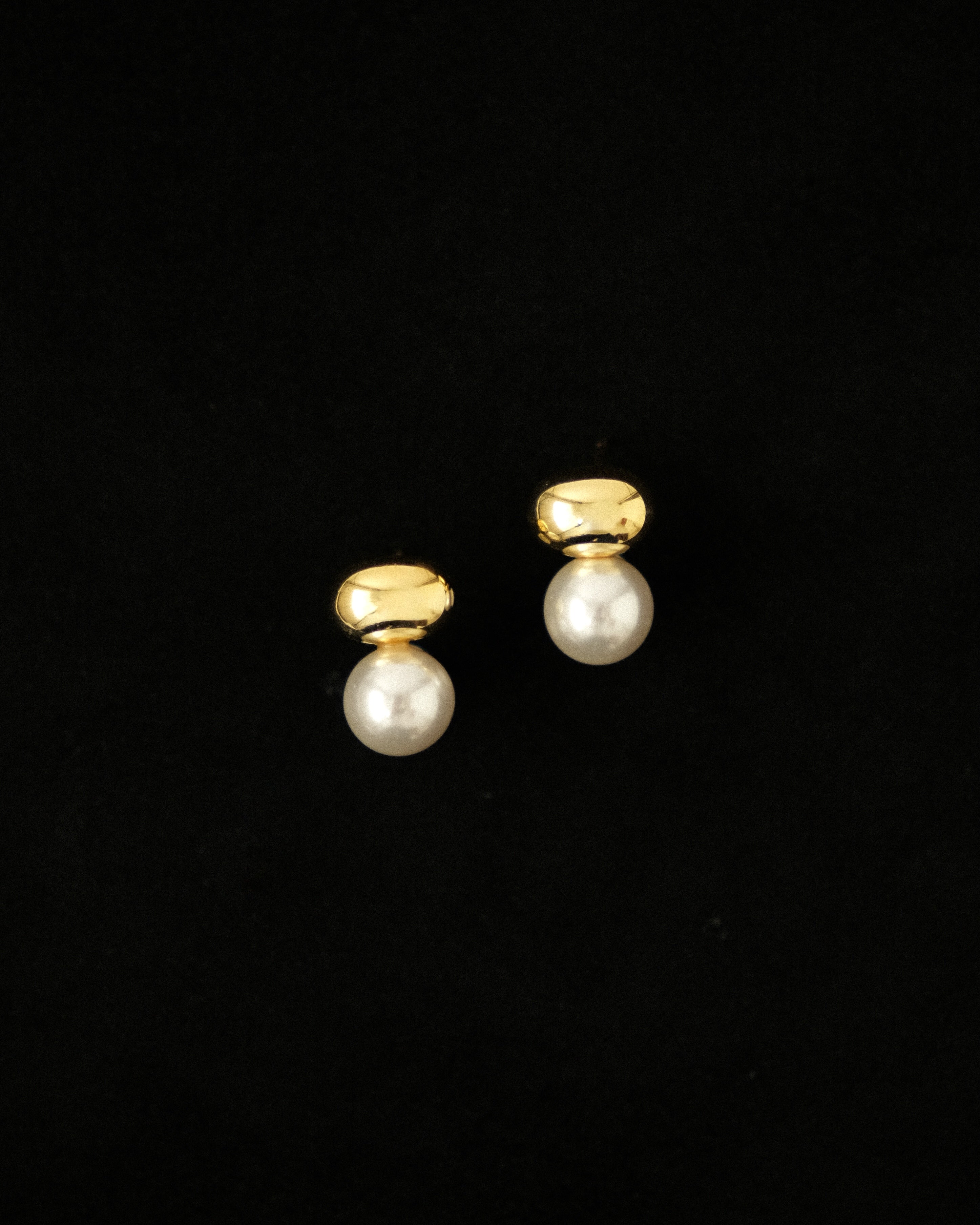 Bold Toia Pearl Stud Earrings