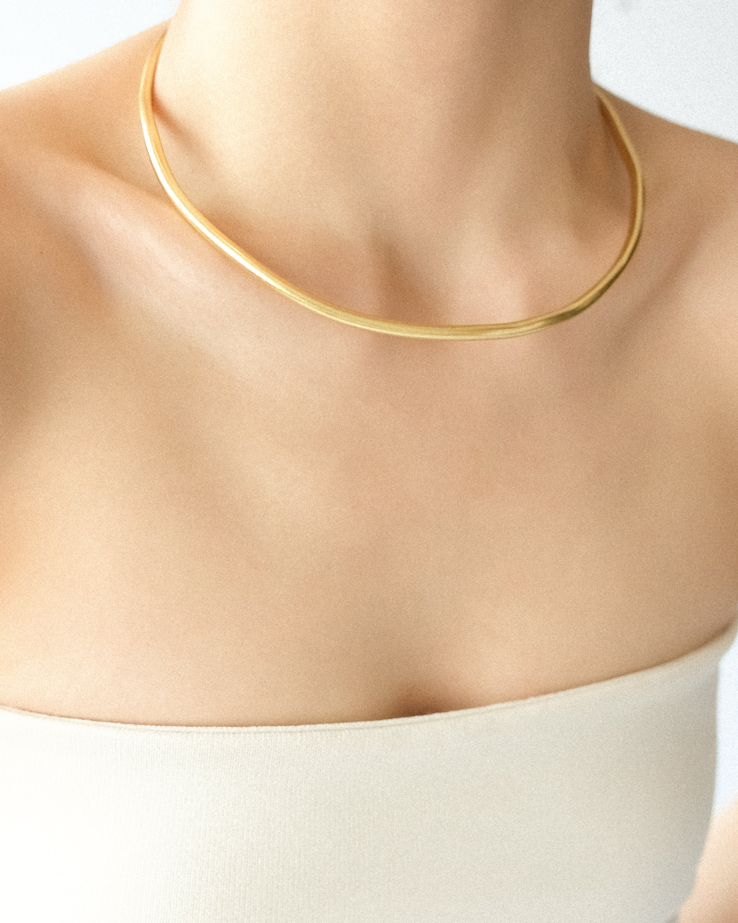 Solea Brushed Cuff Collar