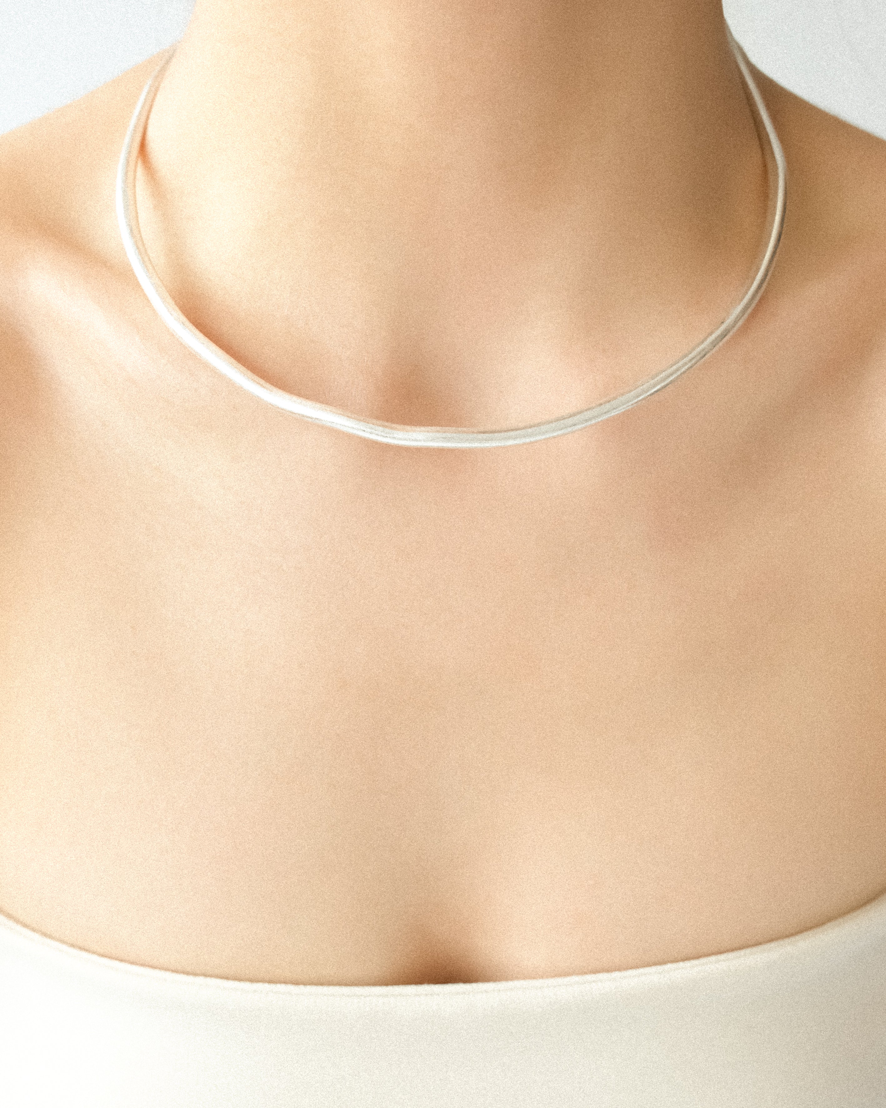 Solea Brushed Cuff Collar