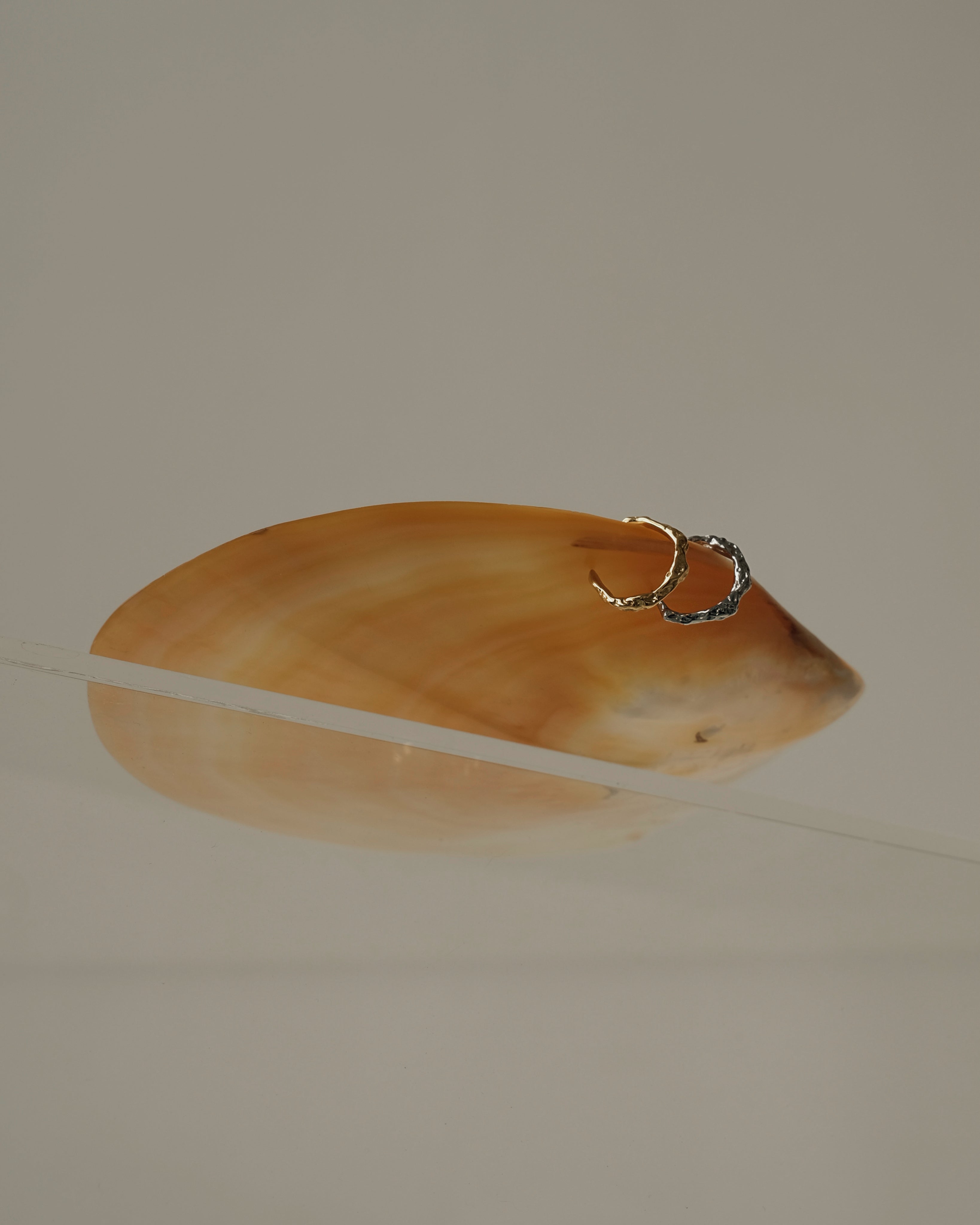 Ide Petite Hammered Ear Cuff