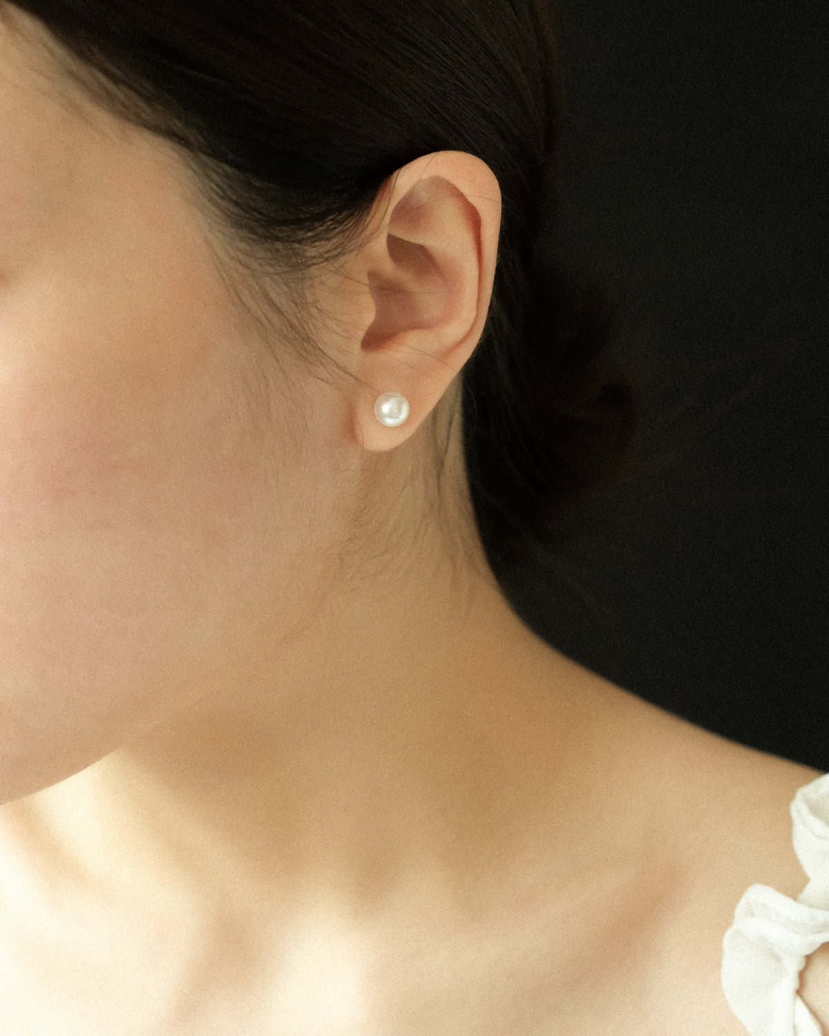 Anri Sea Water Pearl Stud Earrings