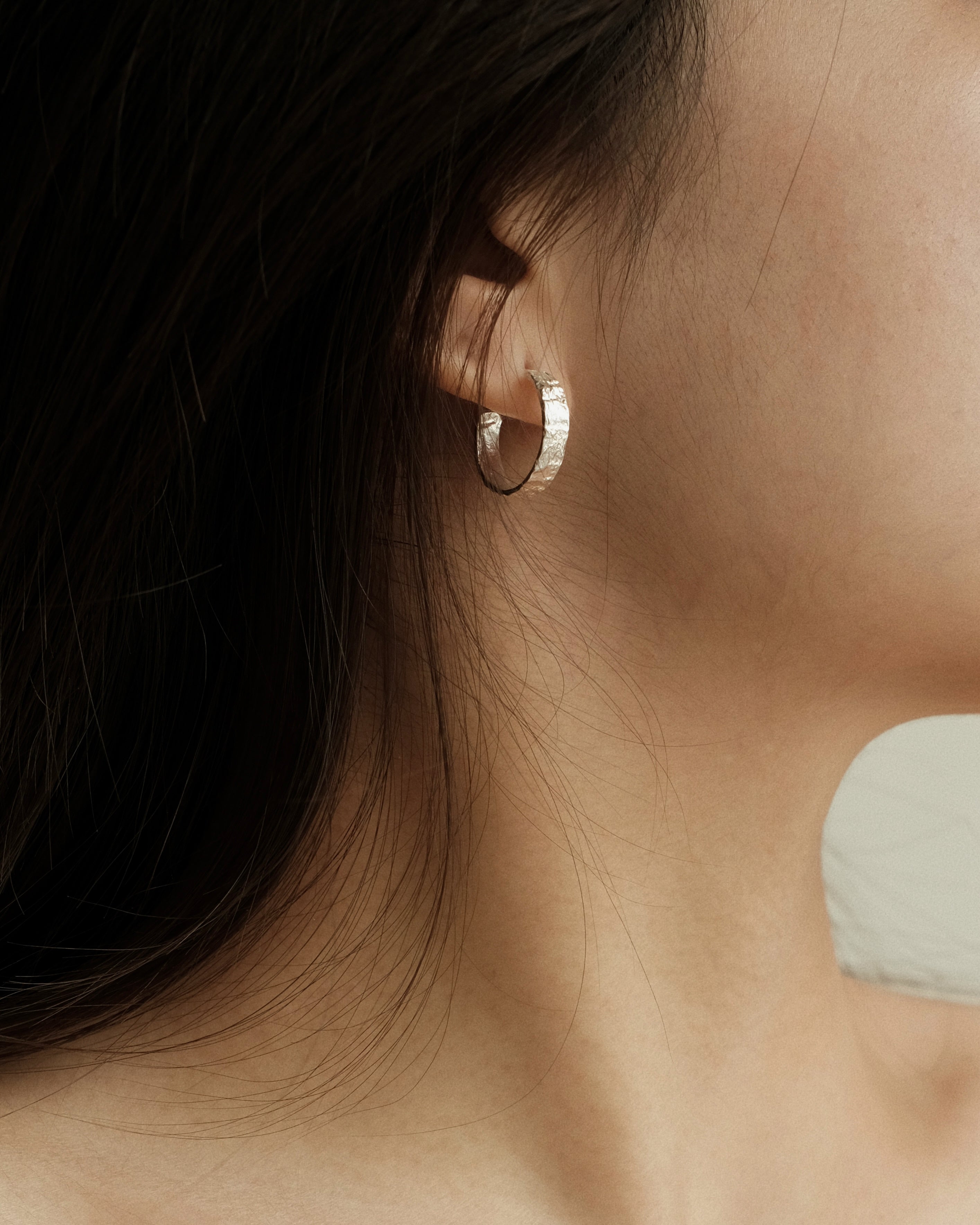 Rai Hammered Hoop Stud Earrings