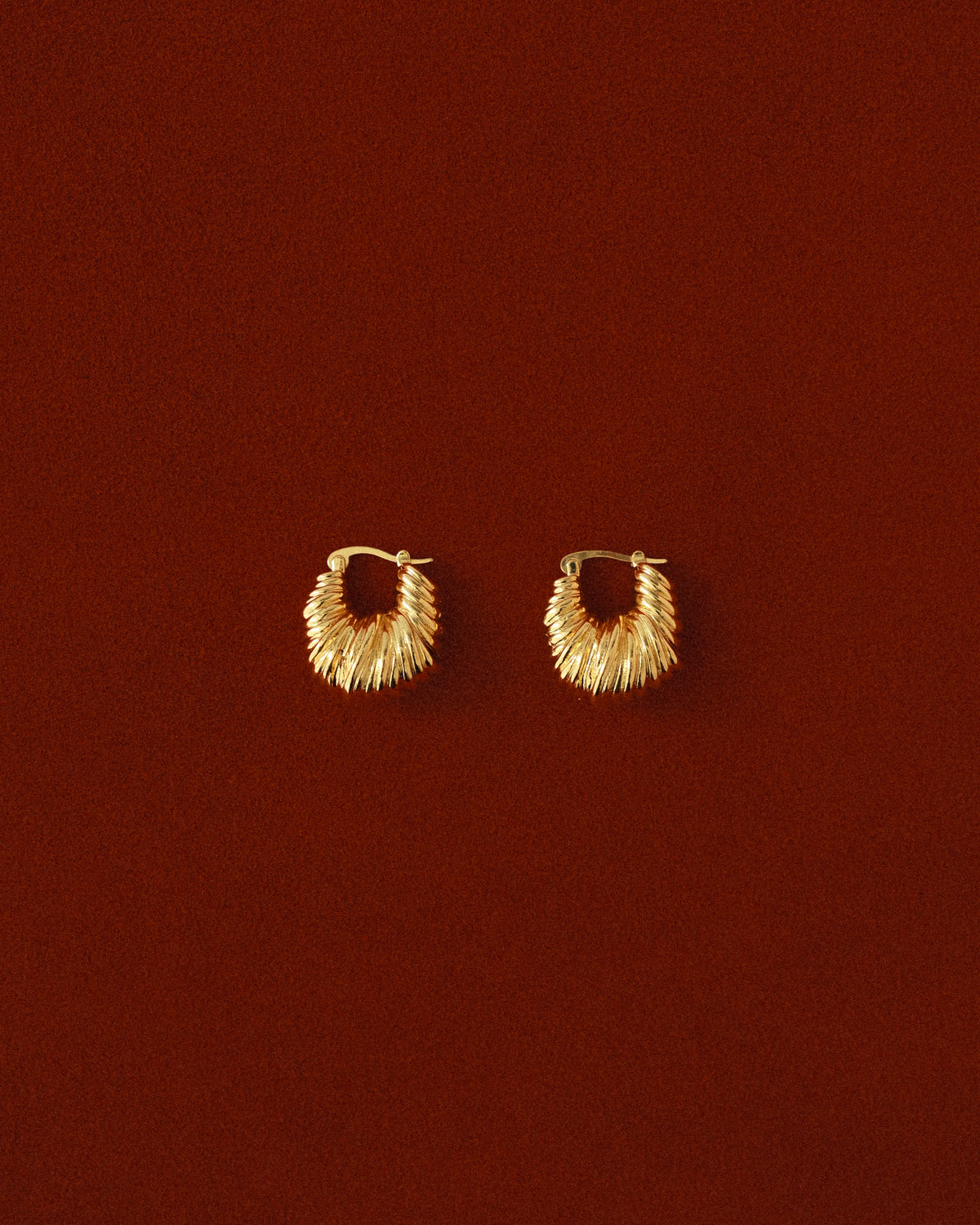 Petite Loïs Woven Donut Hoop Earrings
