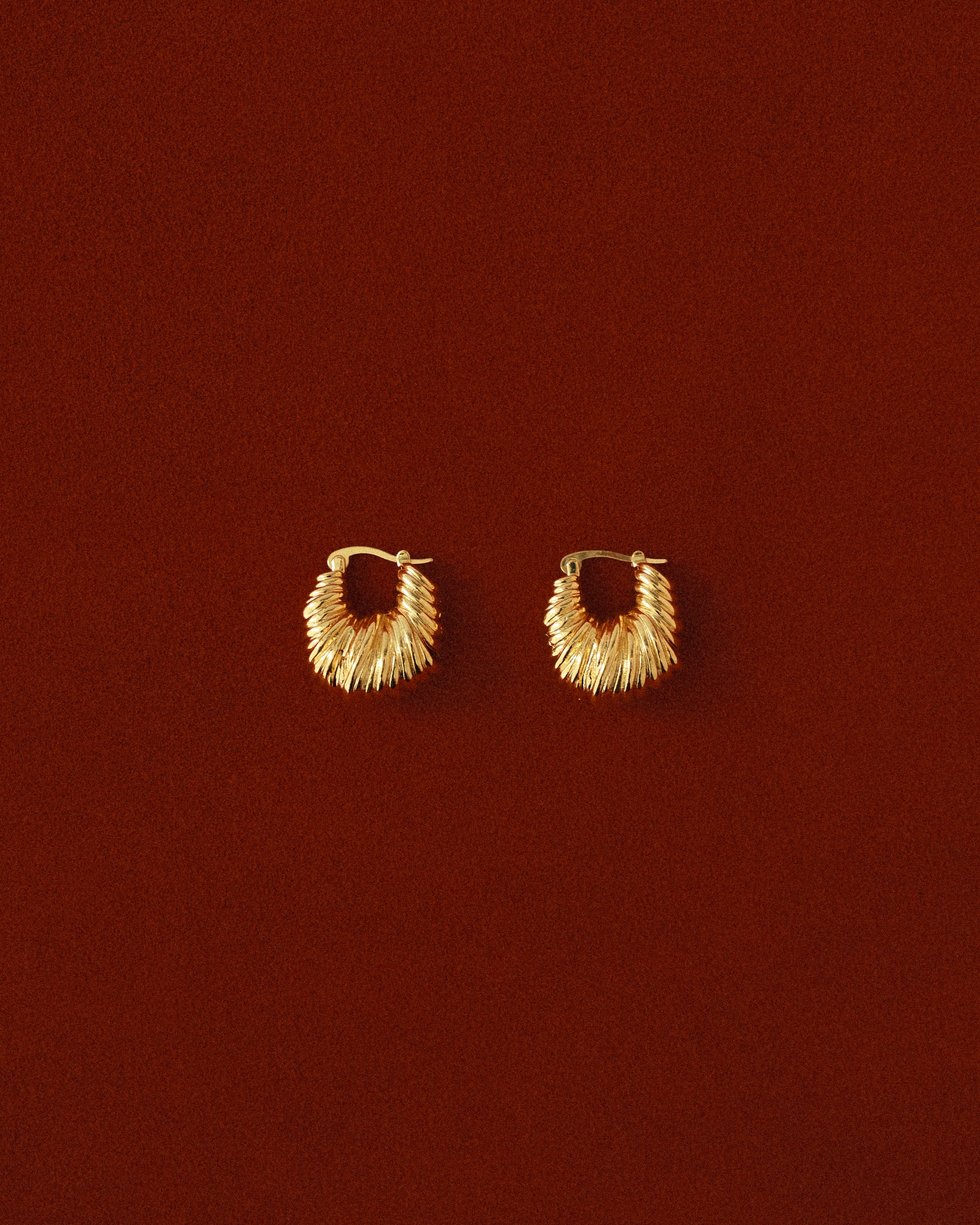 Petite Loïs Woven Donut Hoop Earrings