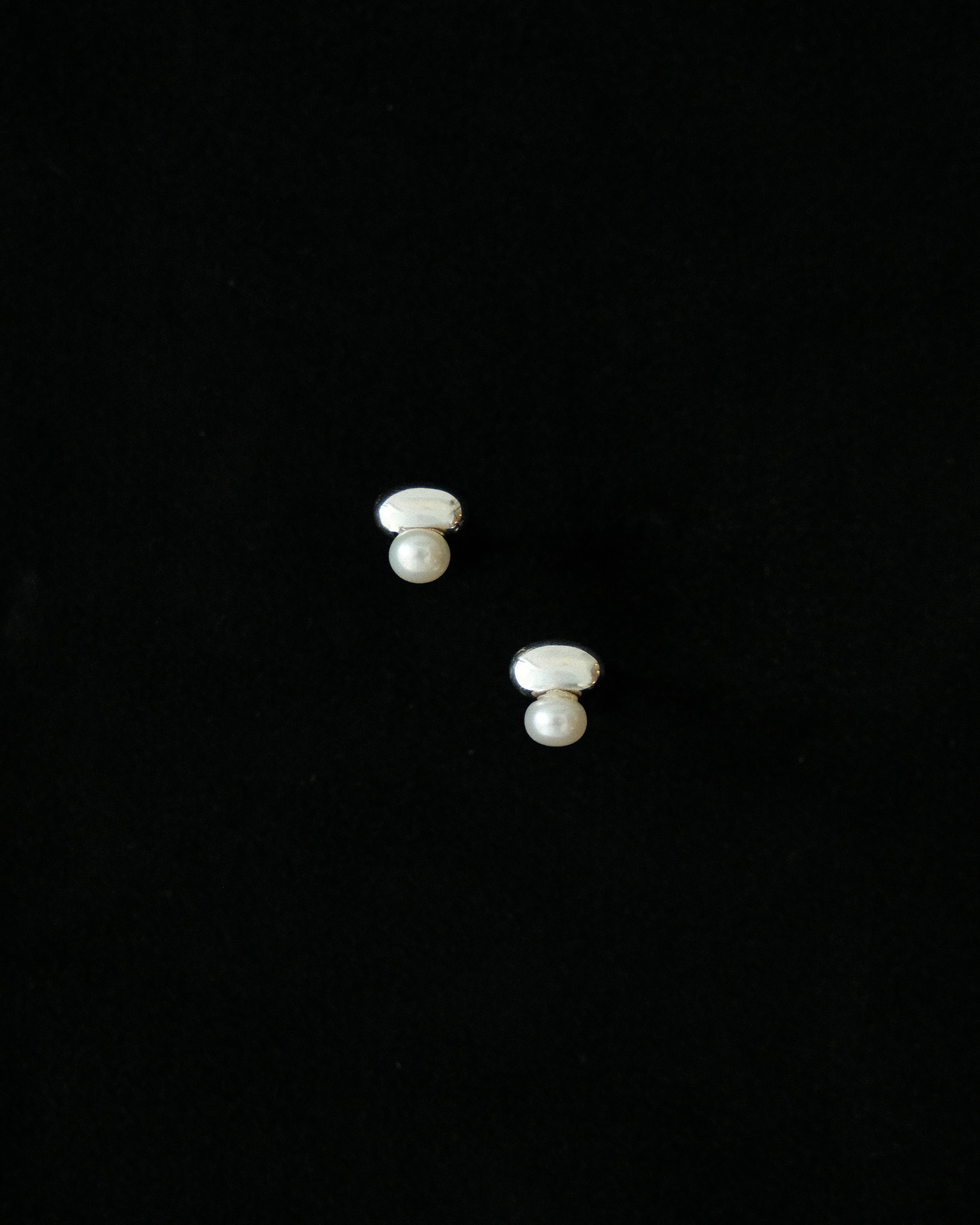 Toia Pearl Stud Earrings