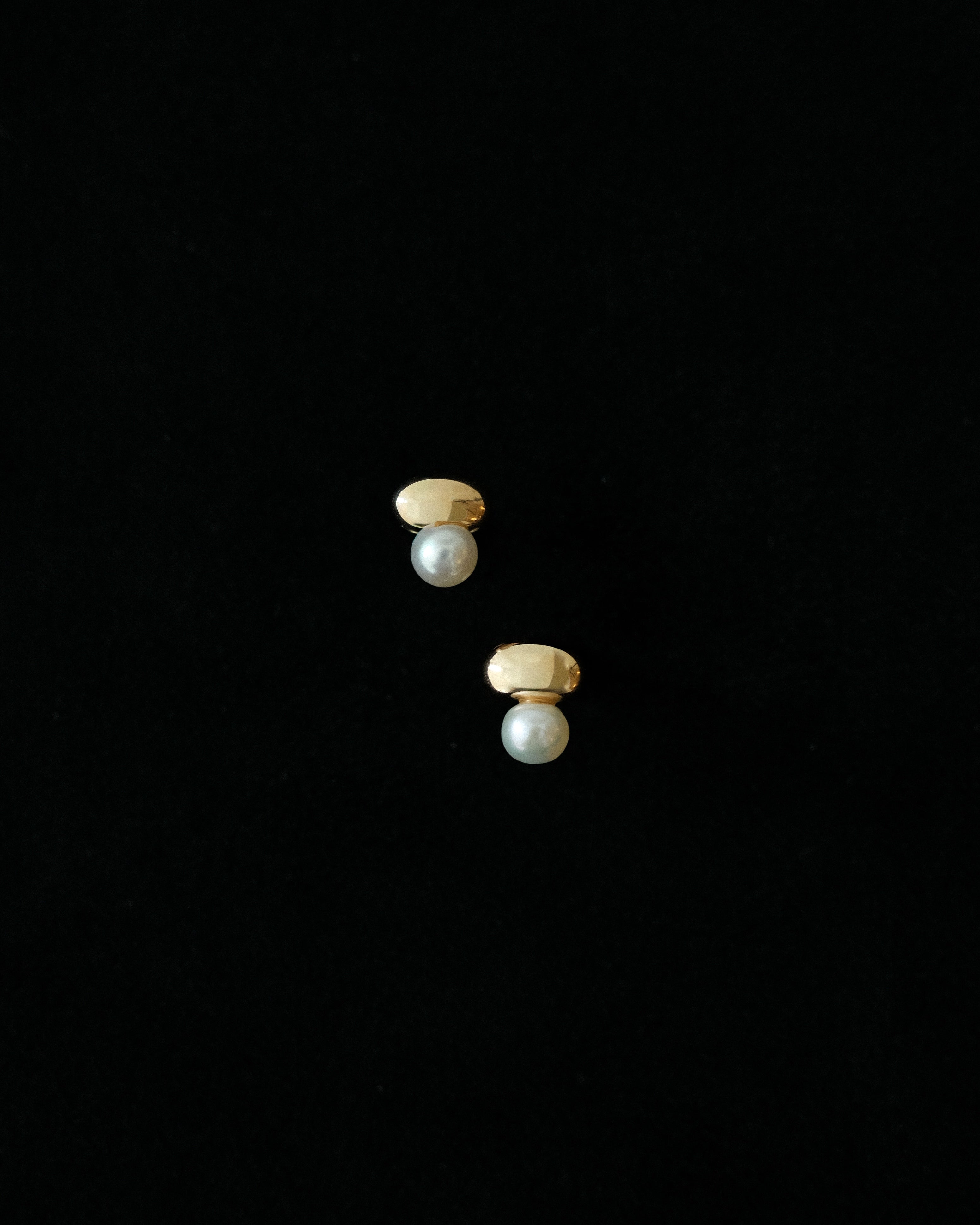 Toia Pearl Stud Earrings