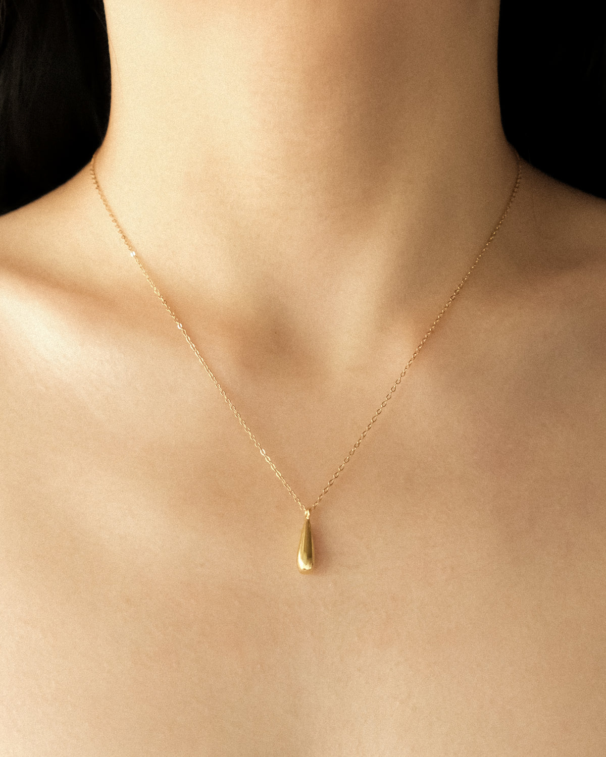 Aoja Droplet Pendant Necklace