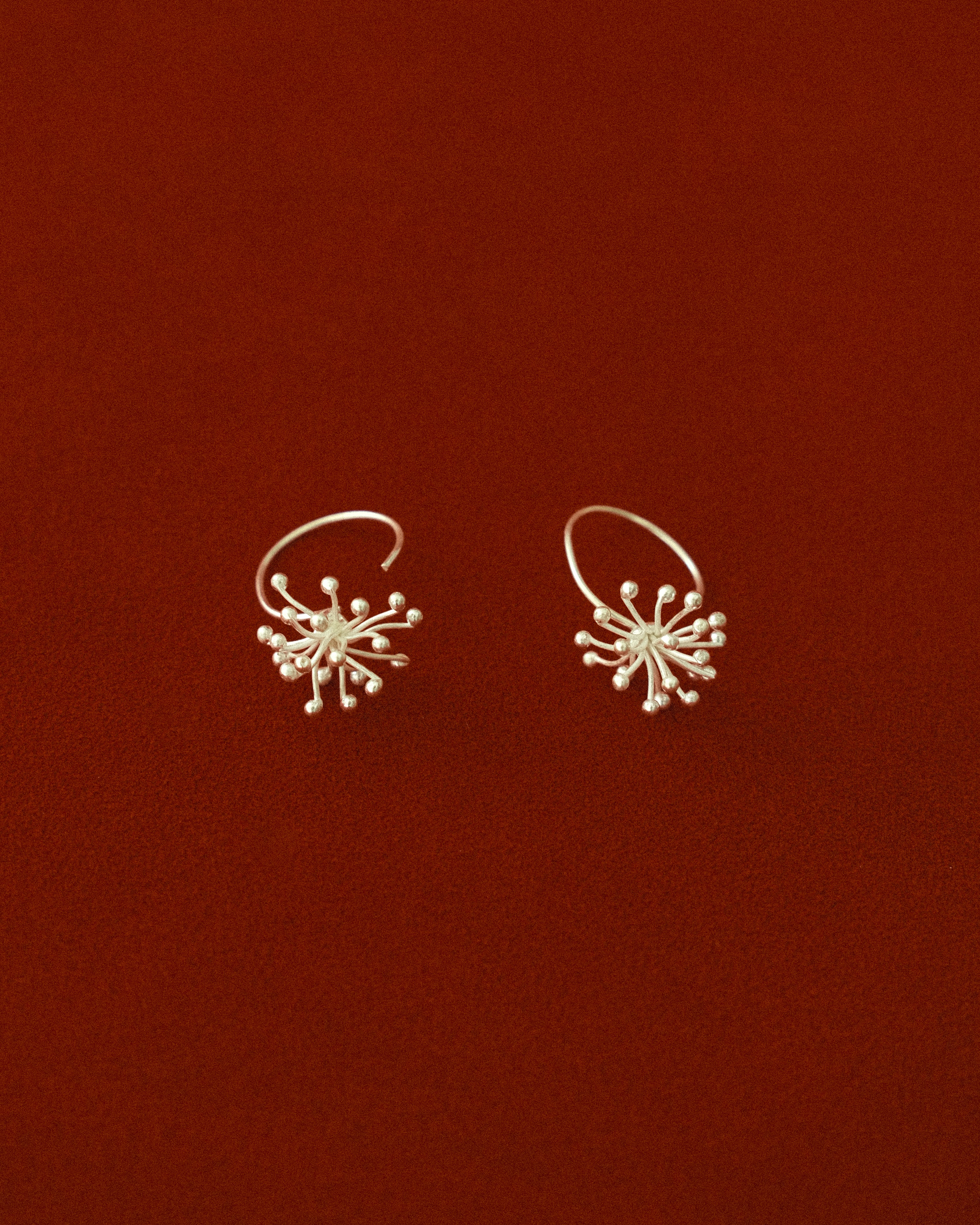 Alaïs City Fountain Hoop Earrings