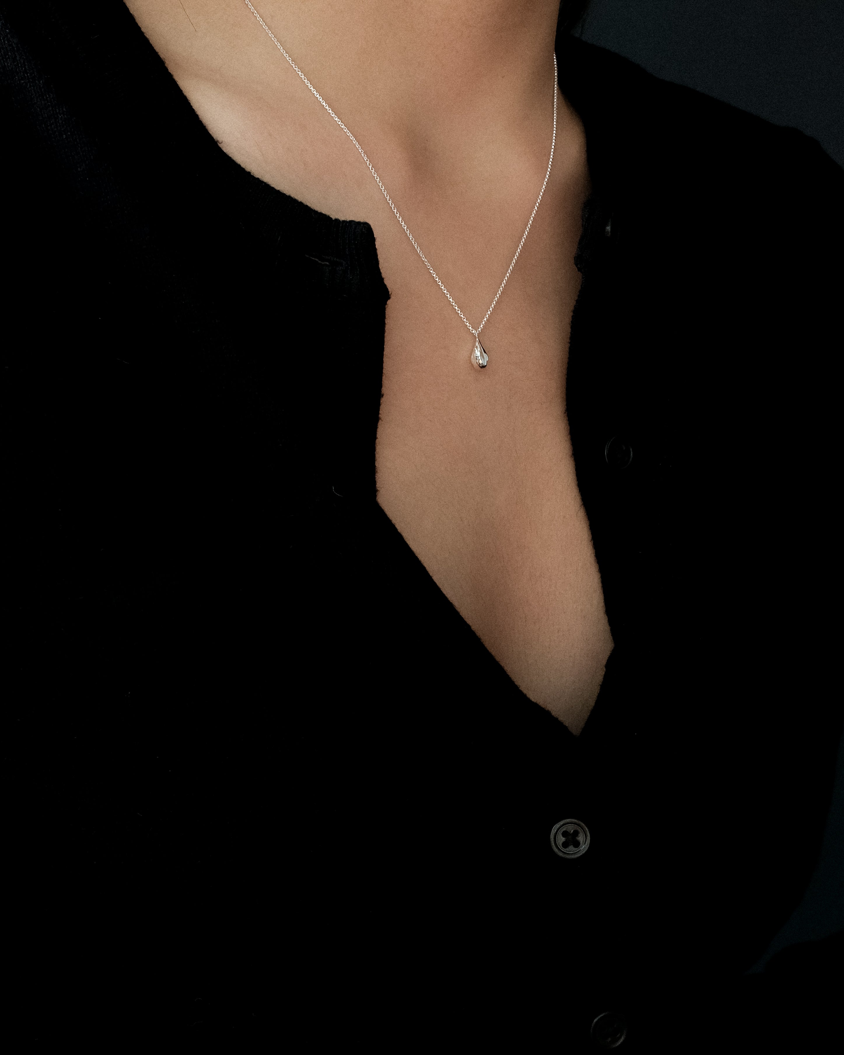 Paz Droplet Pendant Necklace