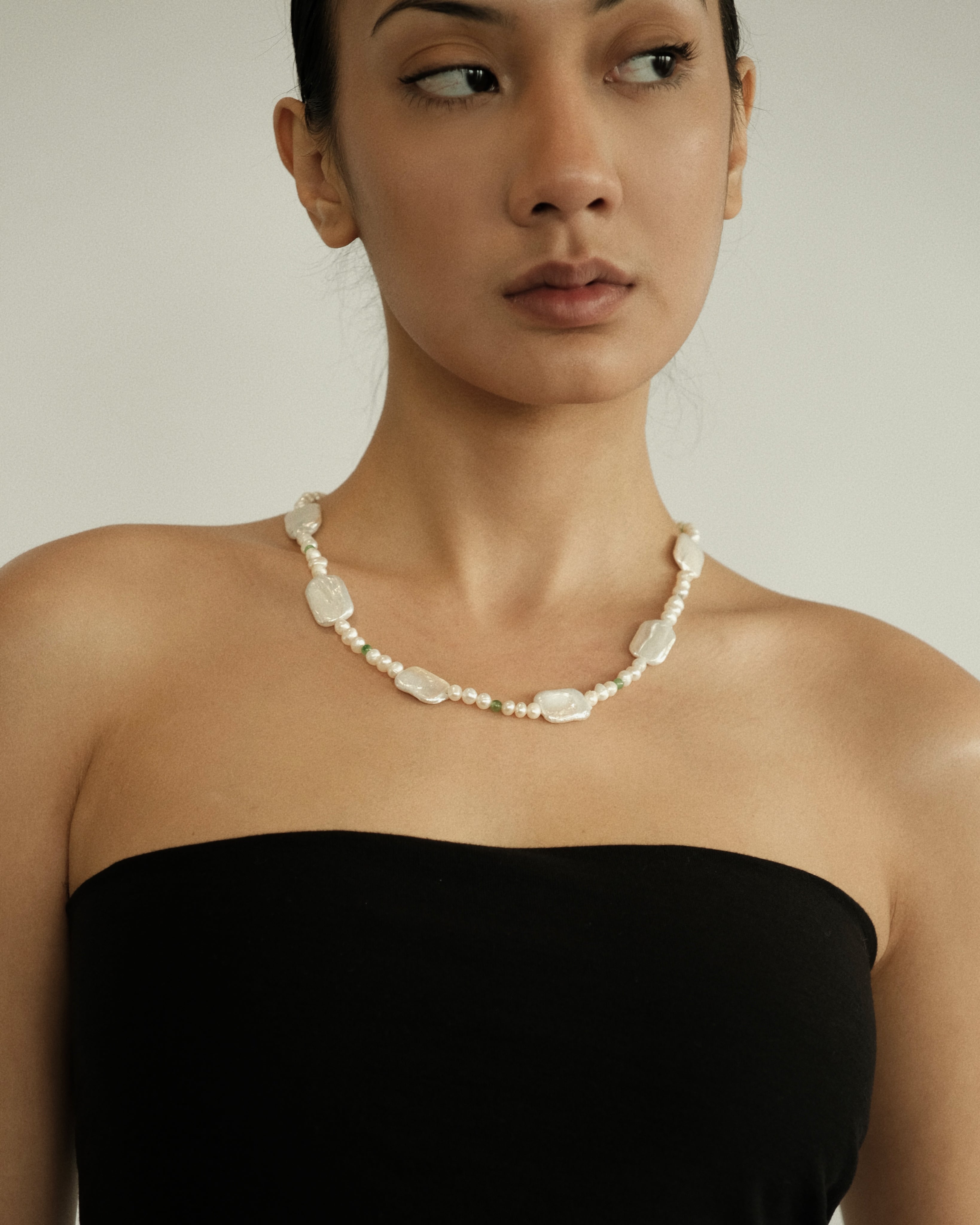 The Regal Verde Necklace 002