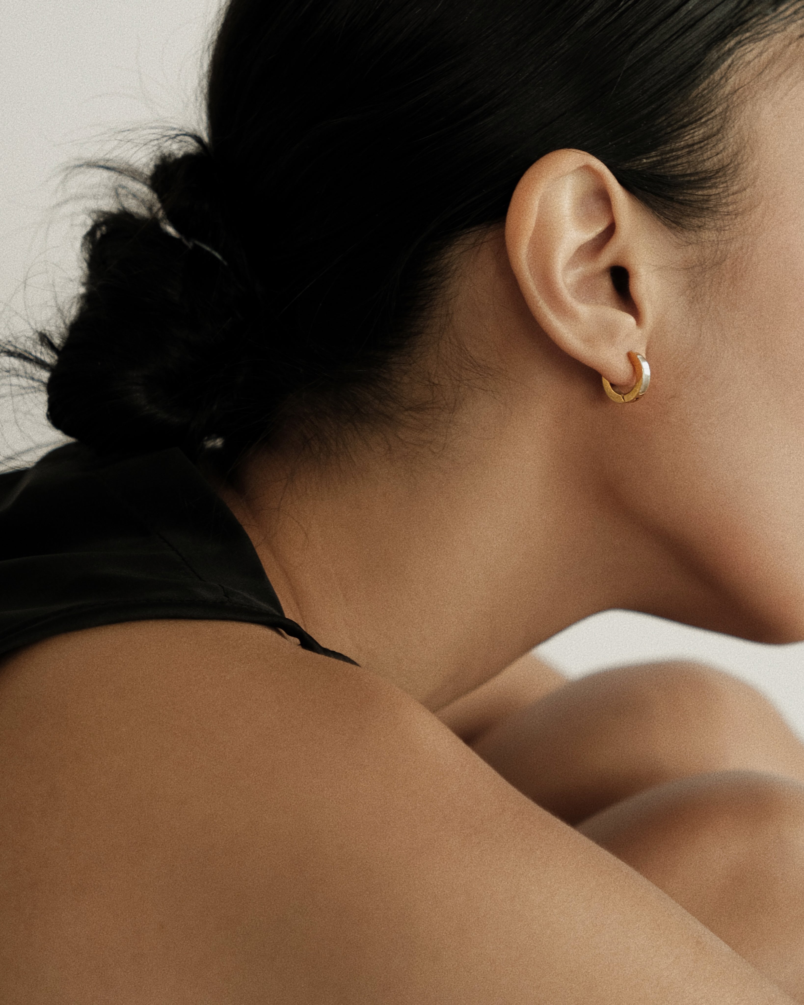 Gani Mini Hoop Earrings