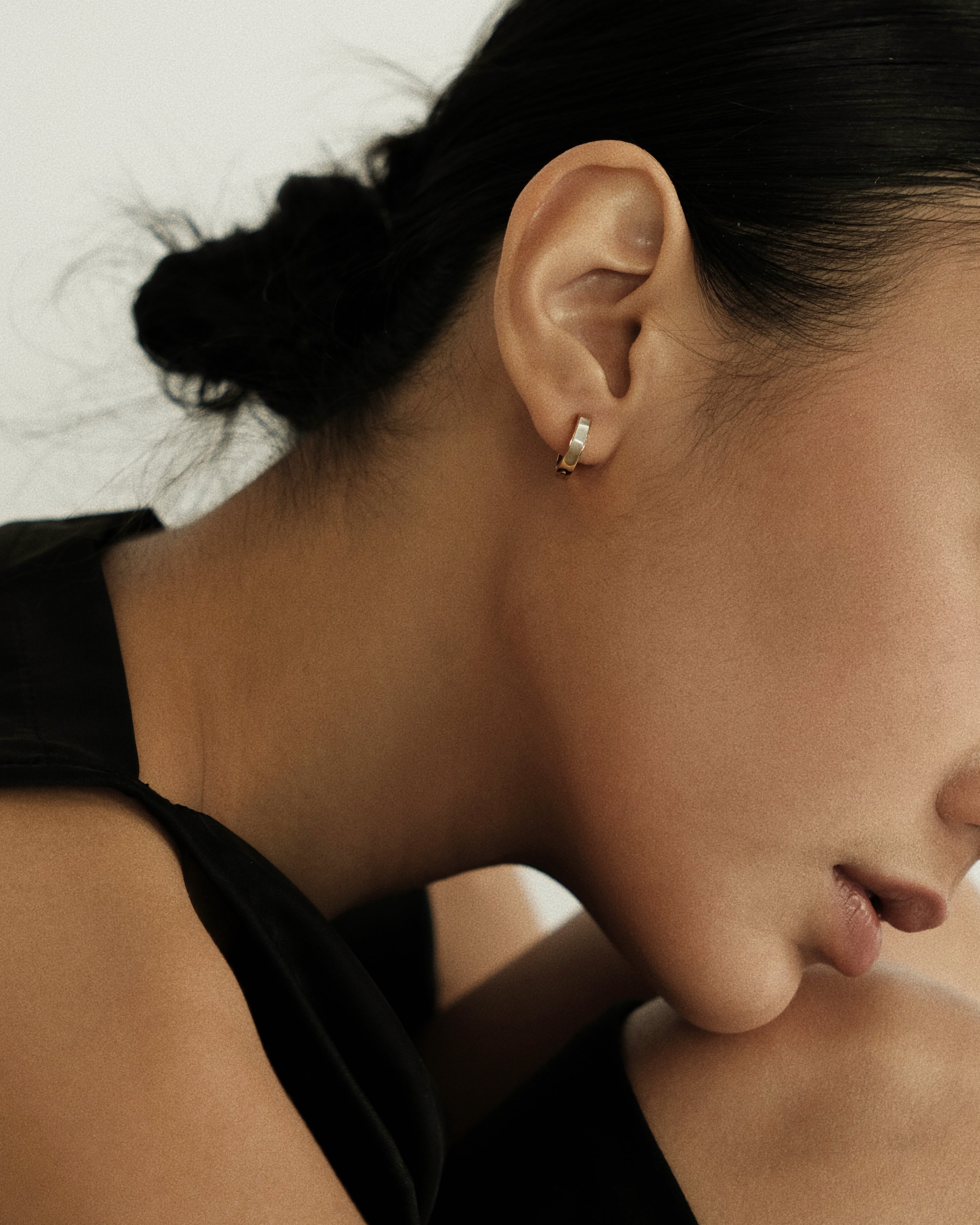Gani Mini Hoop Earrings