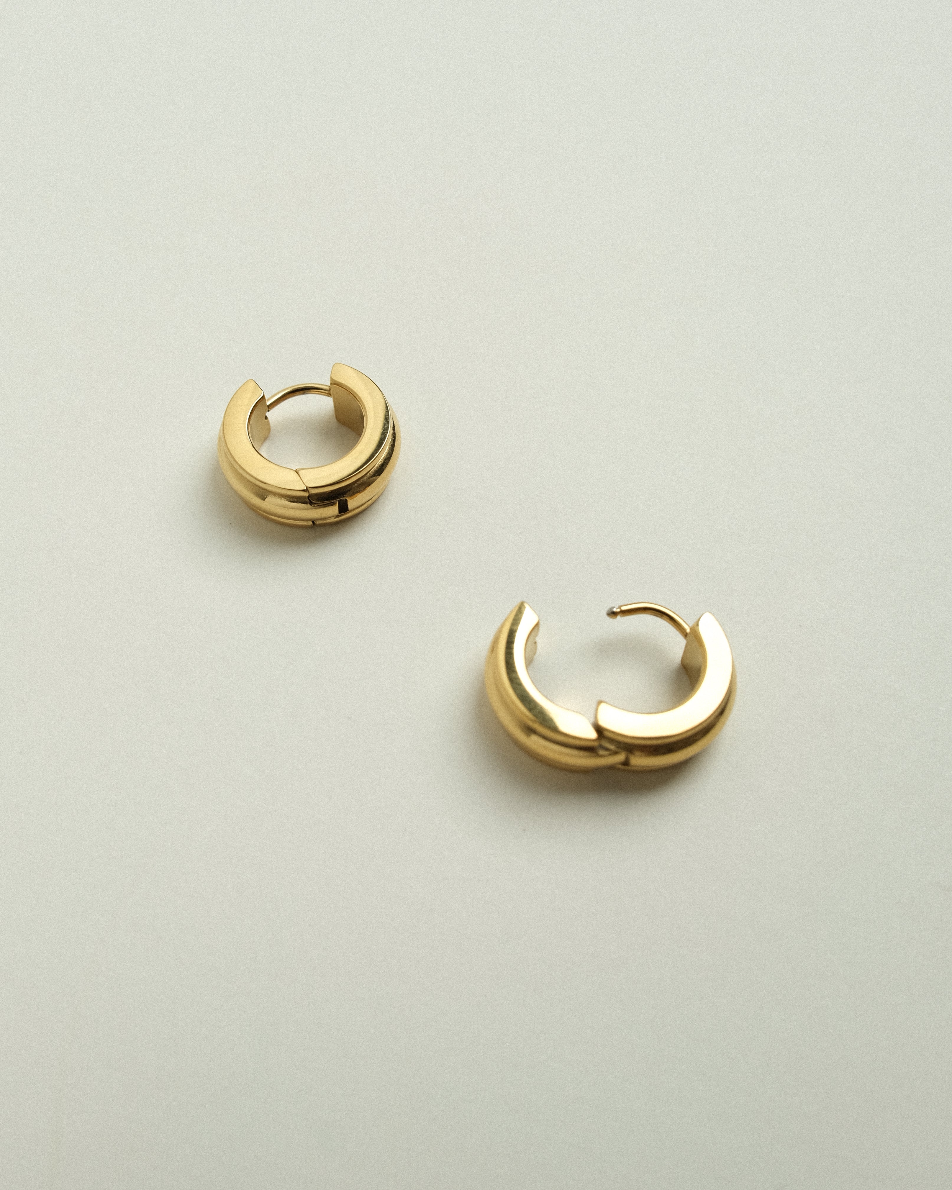 Dohana Vase Huggie Hoop Earrings