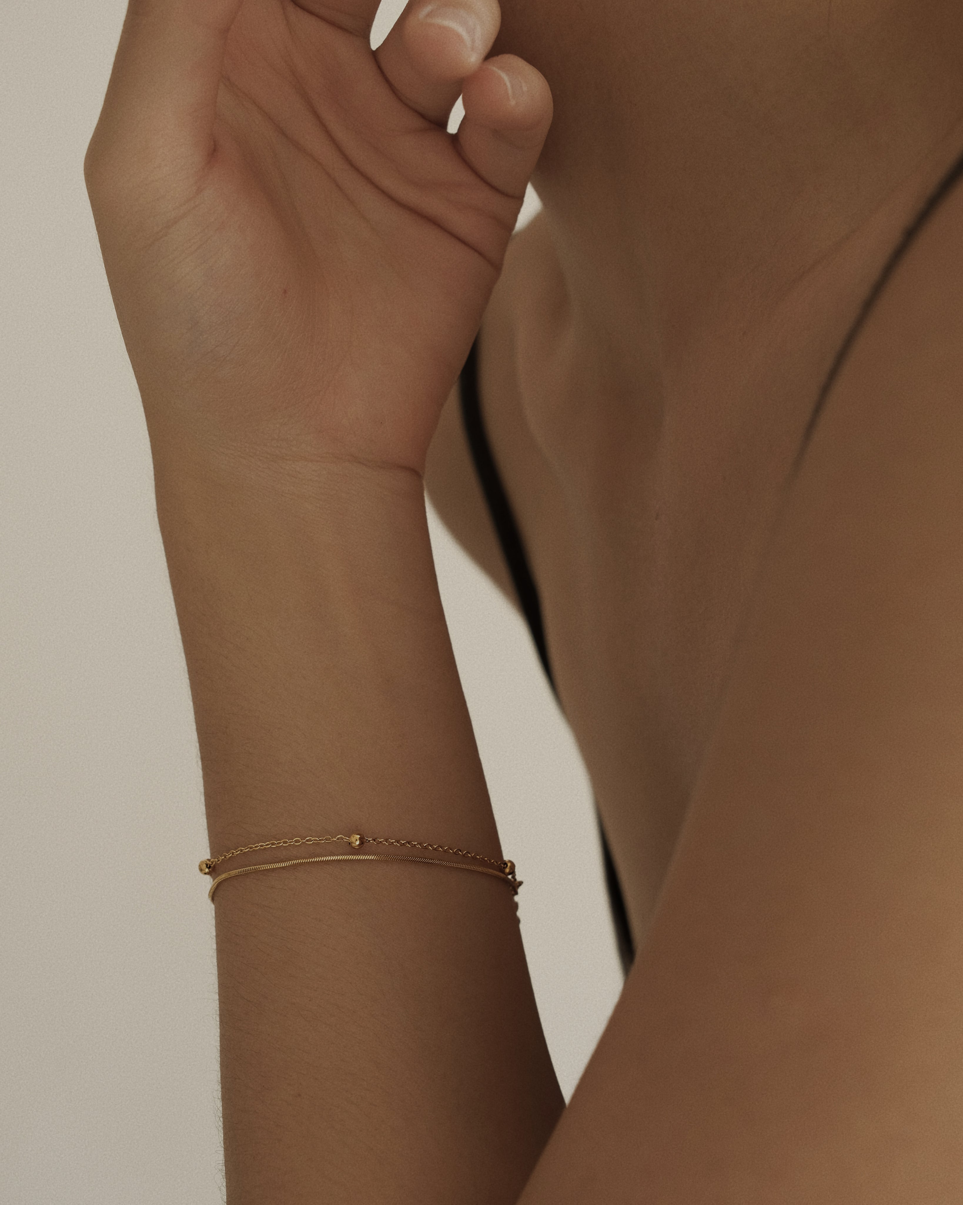 Heli Layered Snake Bobble Chain Bracelet