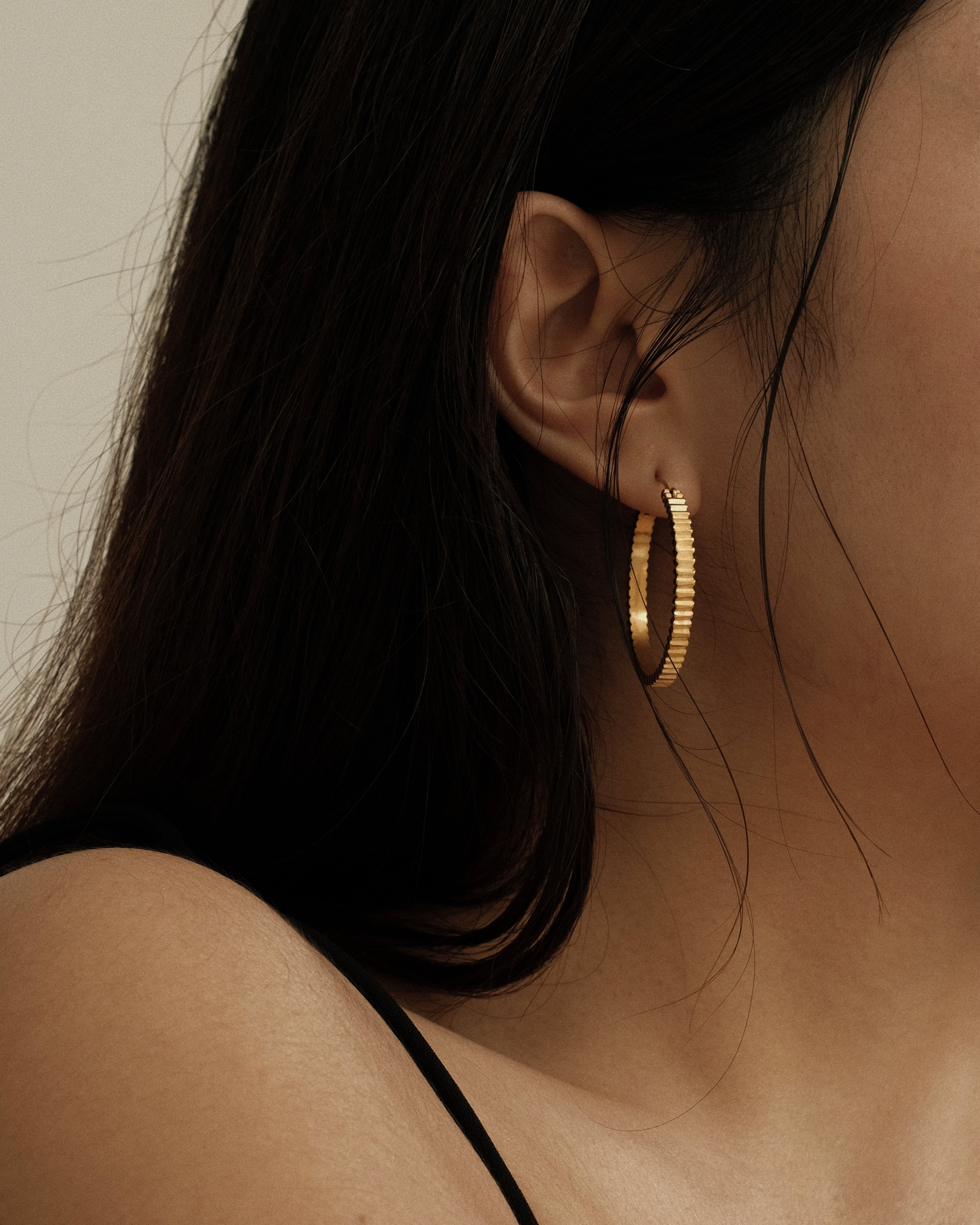 Paige Ribbed Hoop Earrings