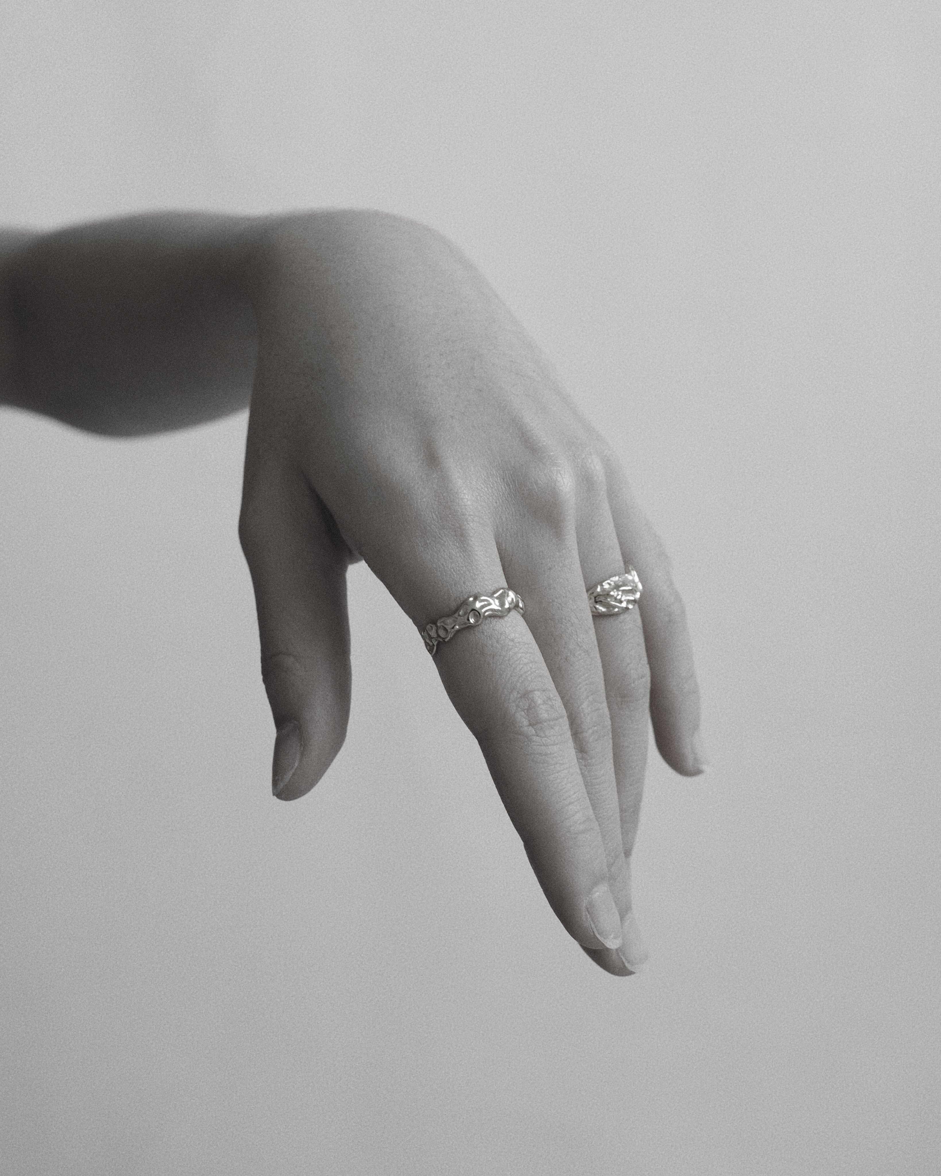 Ionna Bold Band Ring
