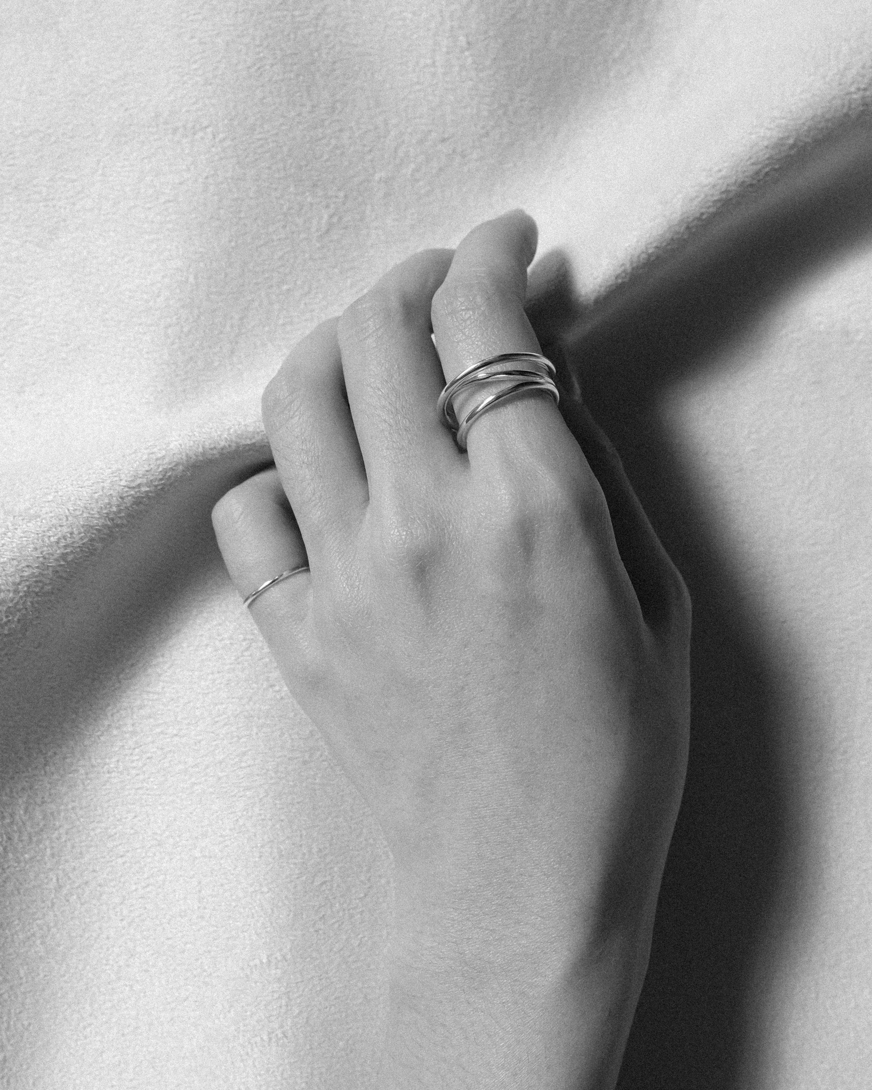 Reya Trio Crossed Band Ring