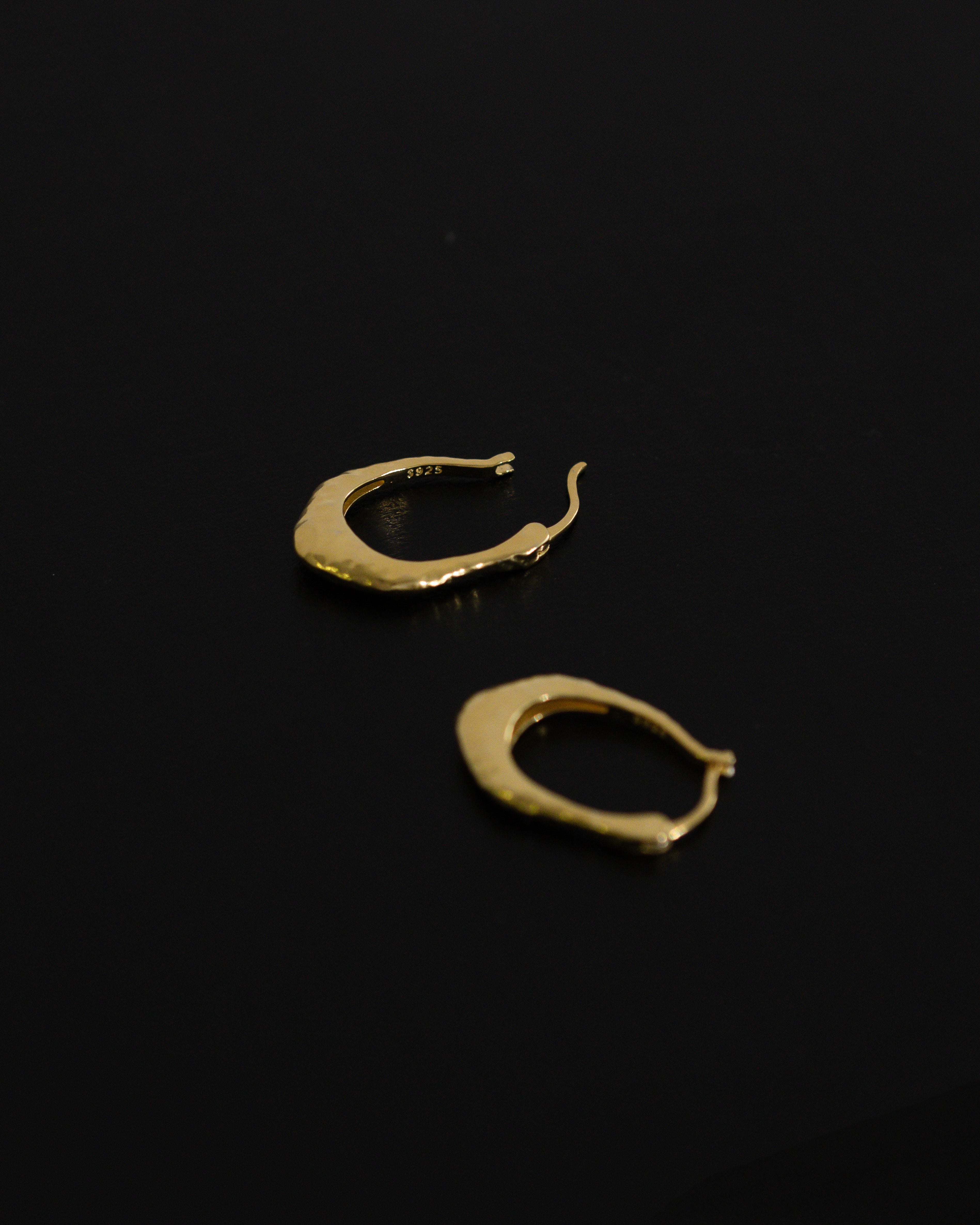 Jeune U shape Hammered Hoop Earrings