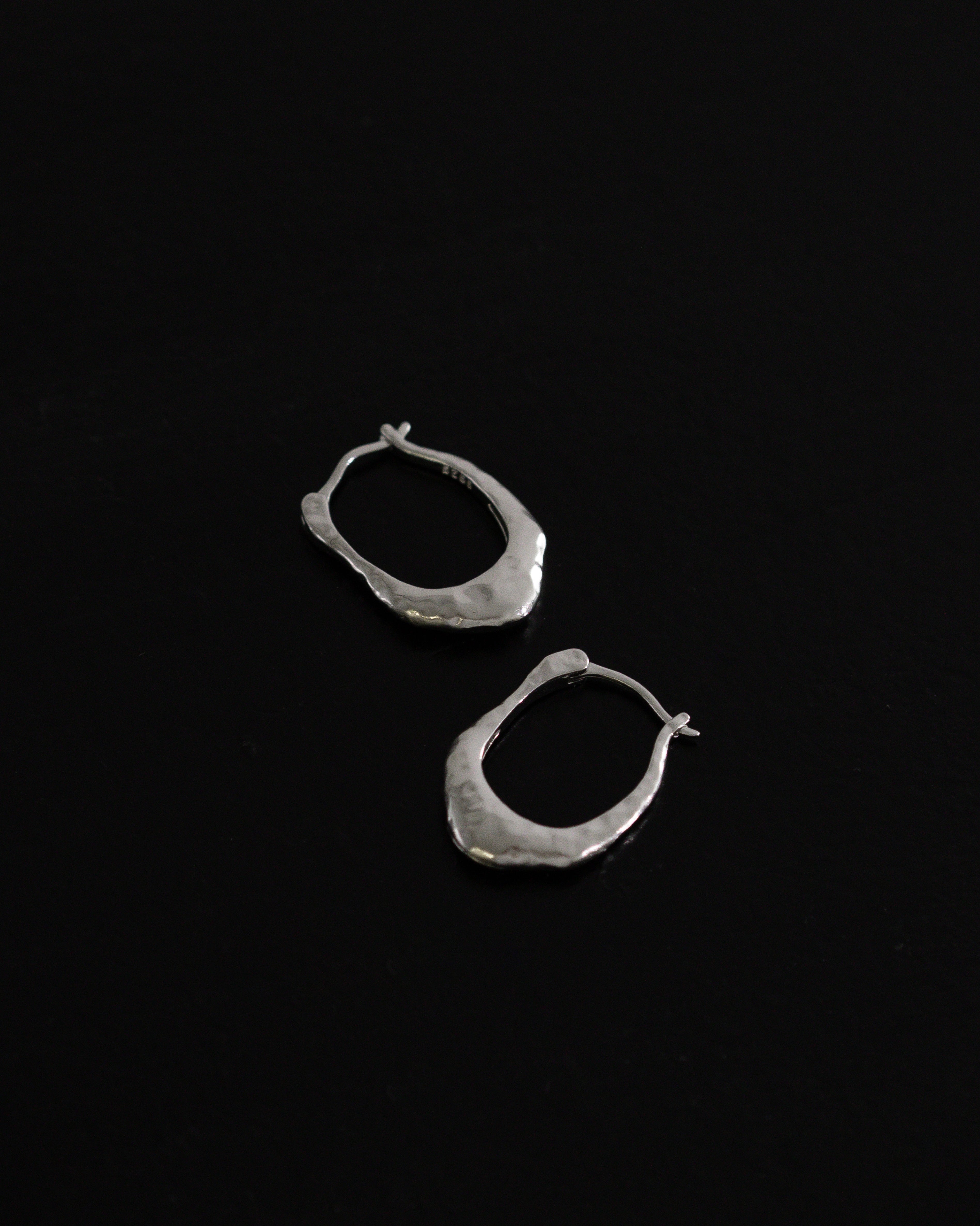 Jeune U shape Hammered Hoop Earrings