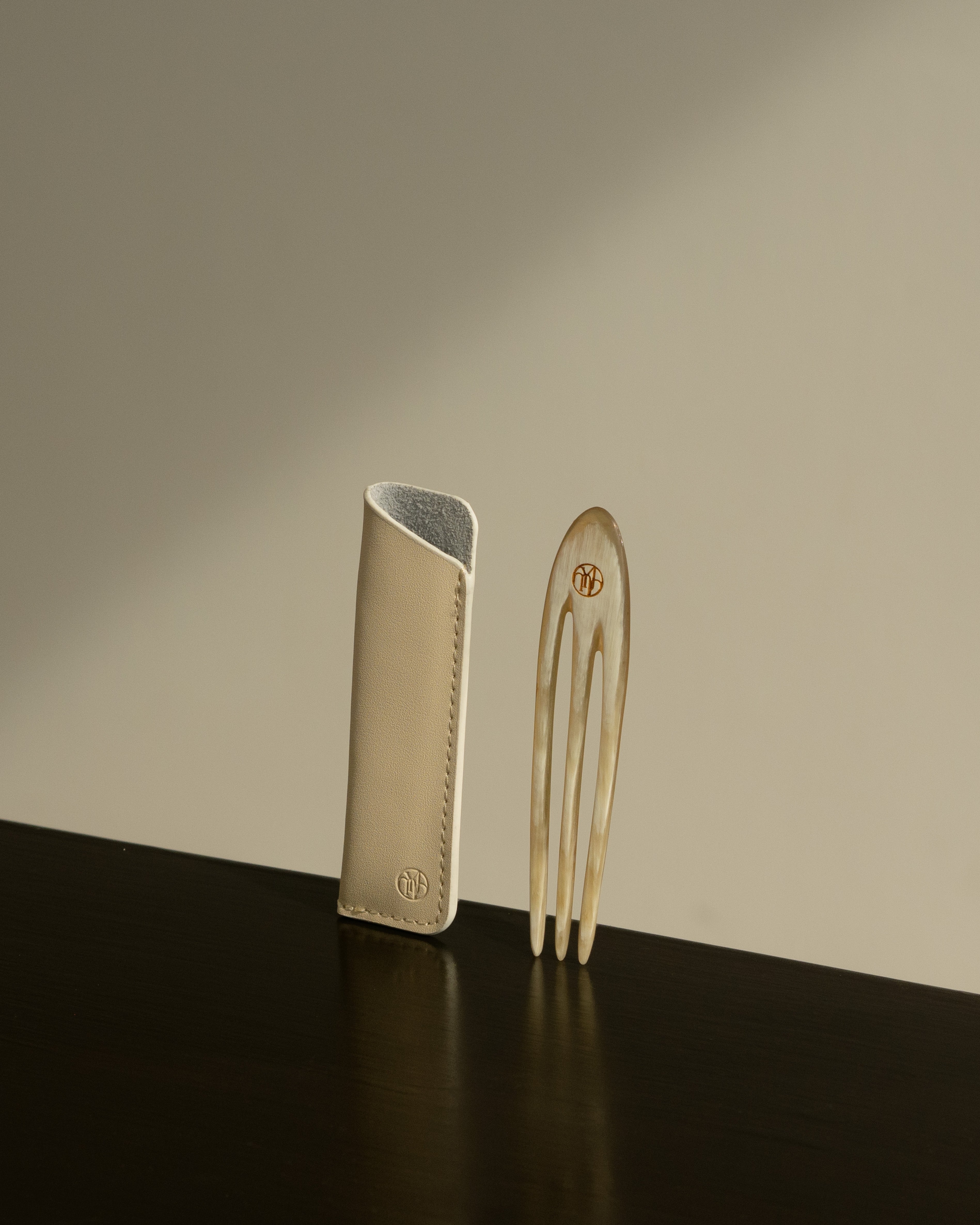 The Enhanced Horn Hair Pin 003