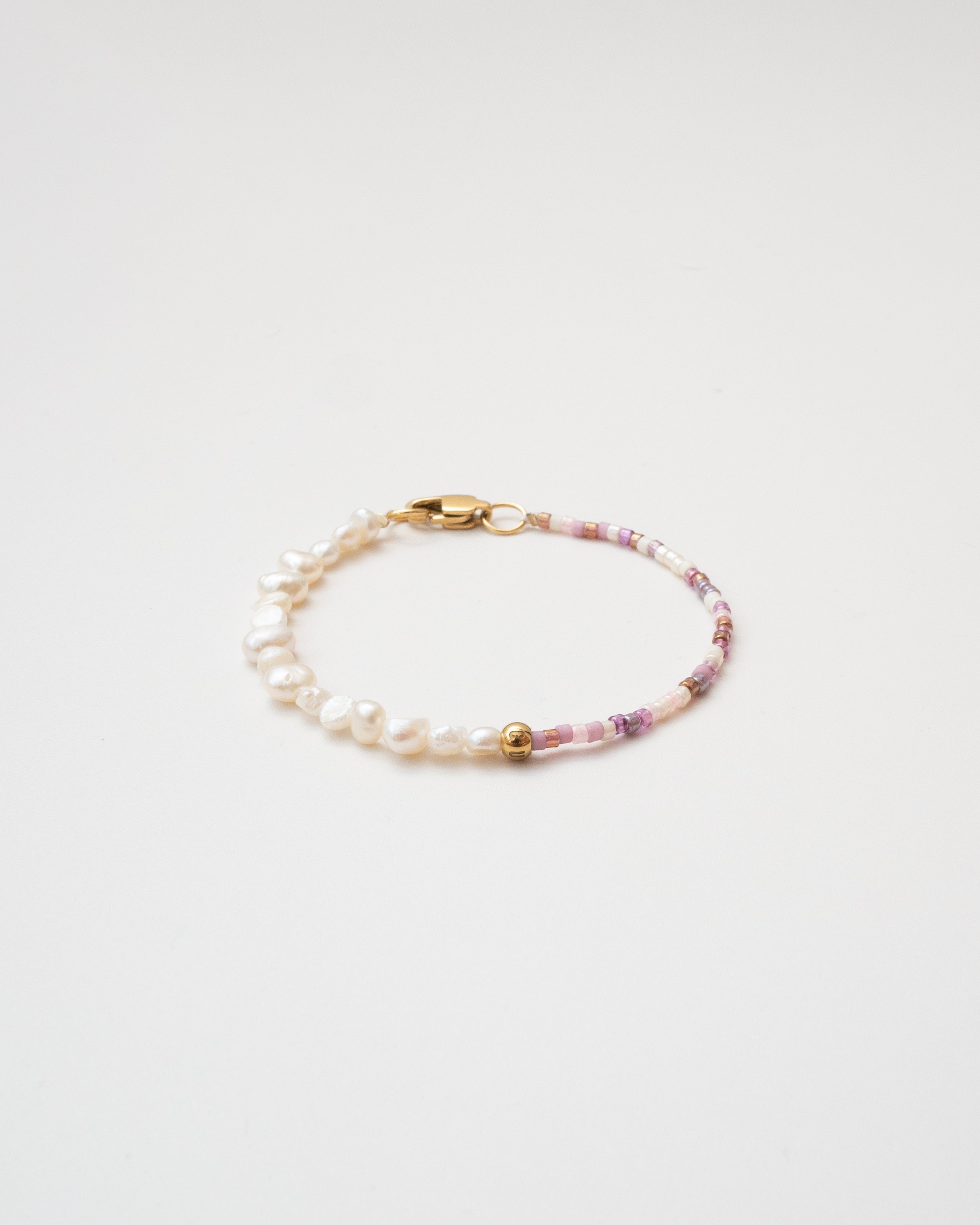 Ceae Lavender Beaded Pearl Bracelet