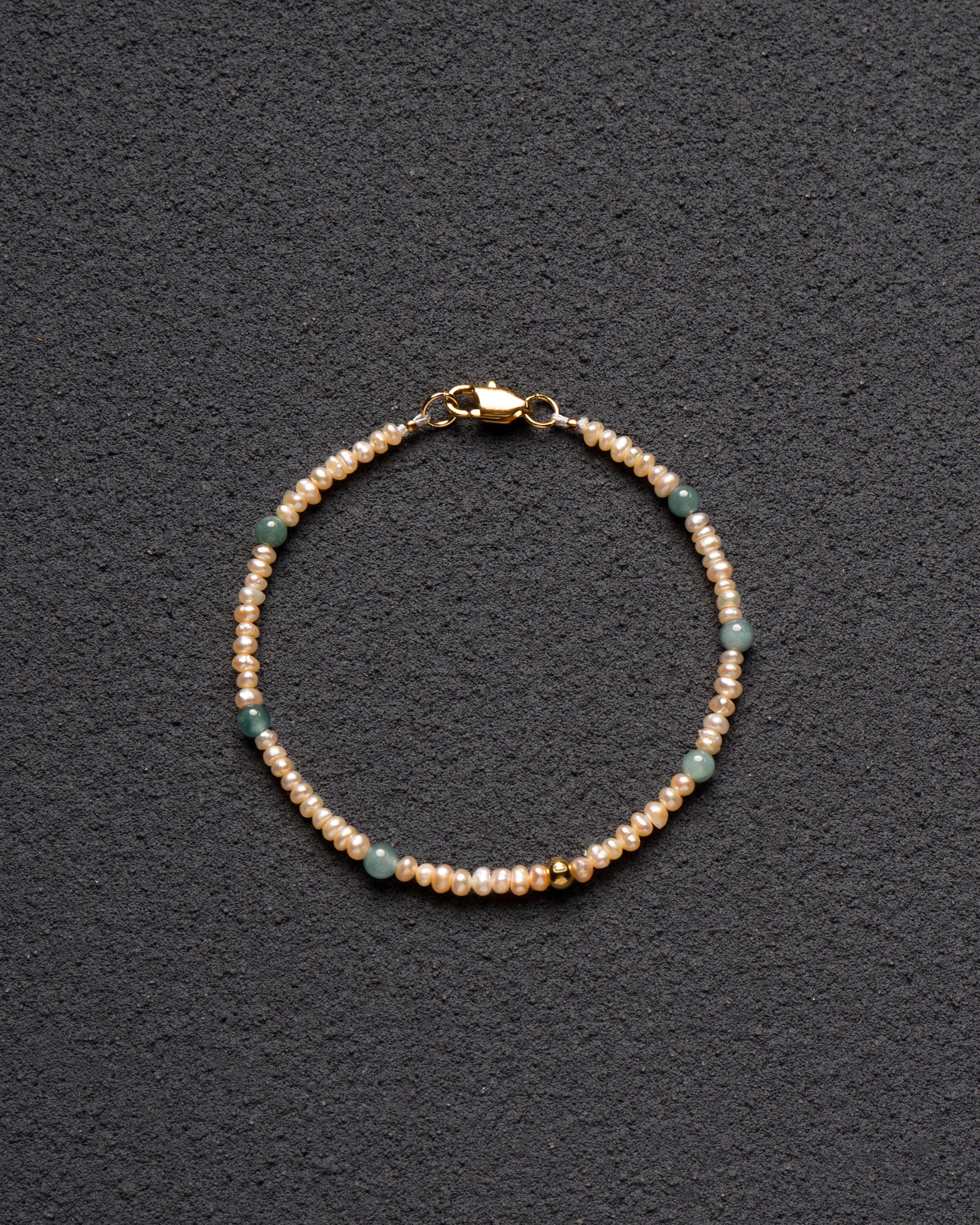 Yura Petite Jadeite Pearl Bracelet