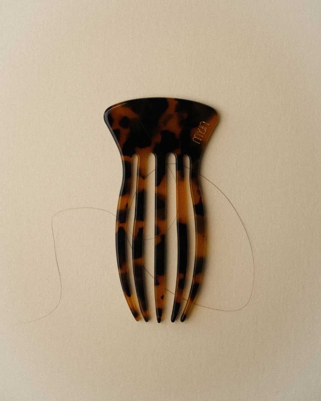 The Gardienne Hair Comb, Nacre