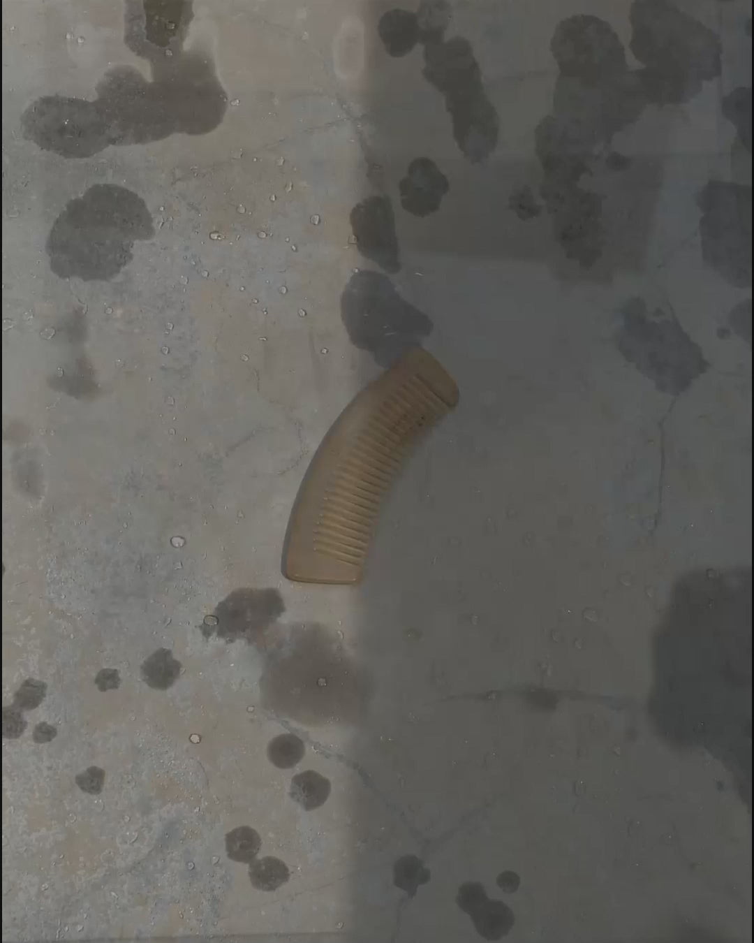 The Curved Gua Sha Comb