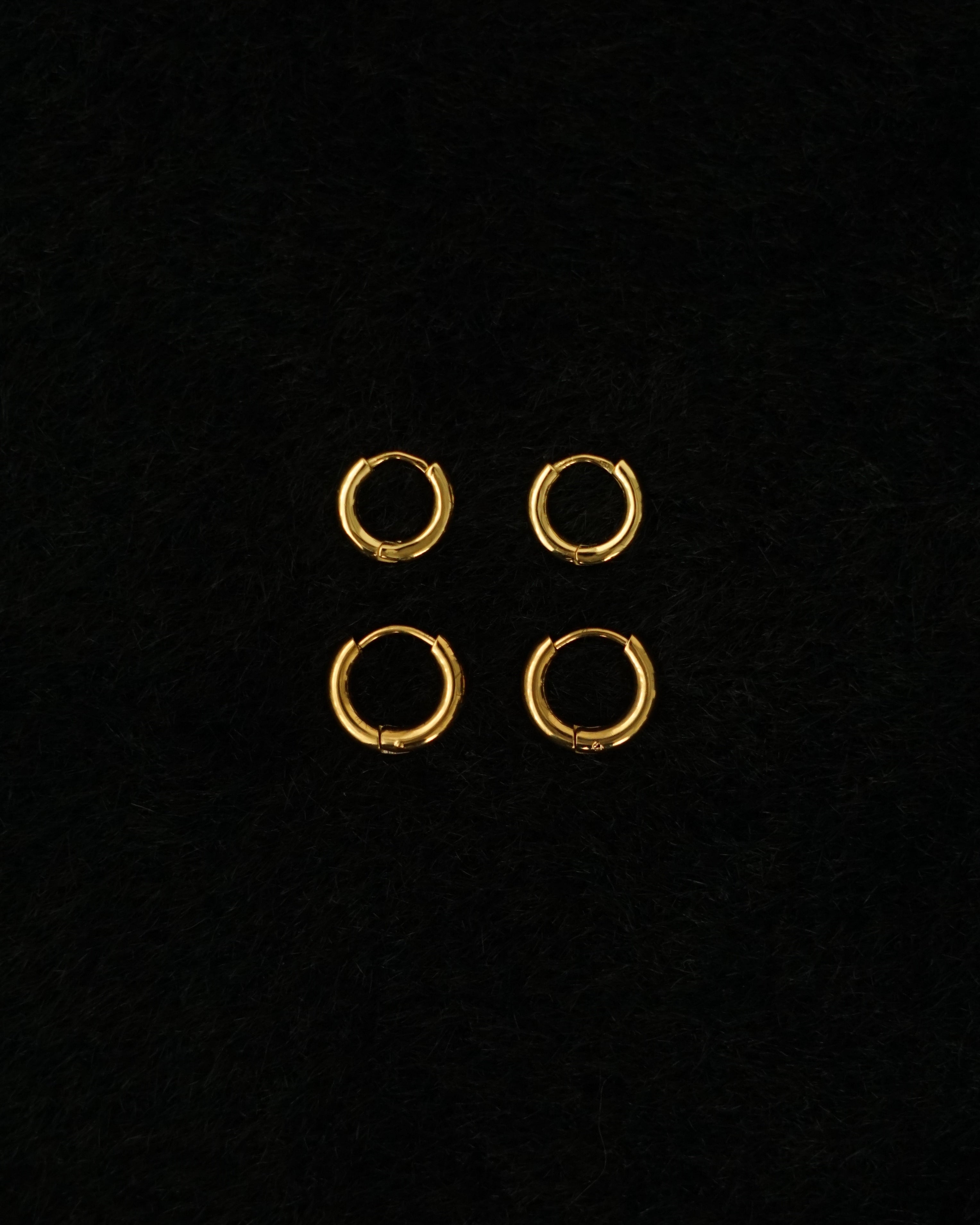 Basic Medium Huggie Hoop Earrings
