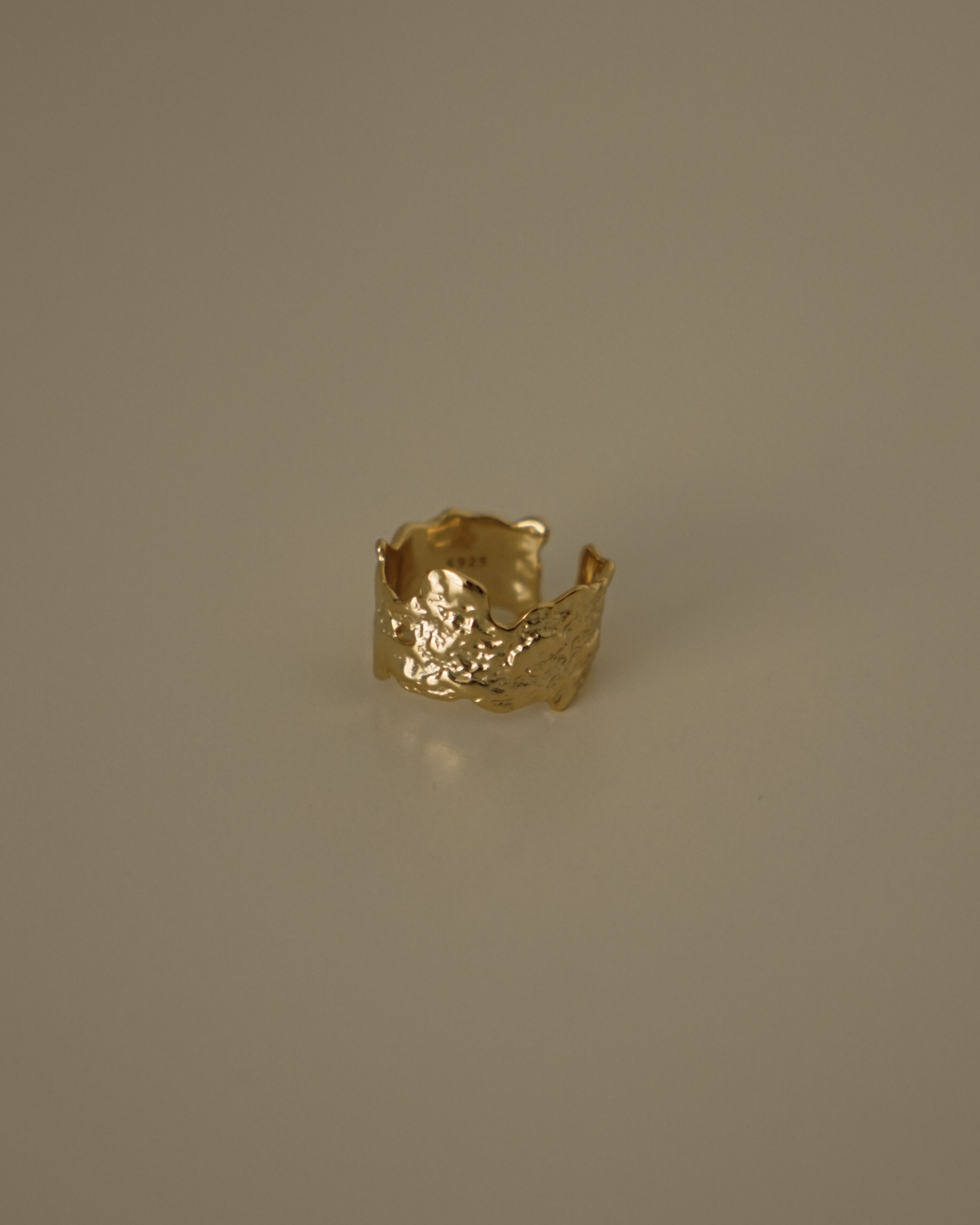 Shara Hammered Cigar Band Ring
