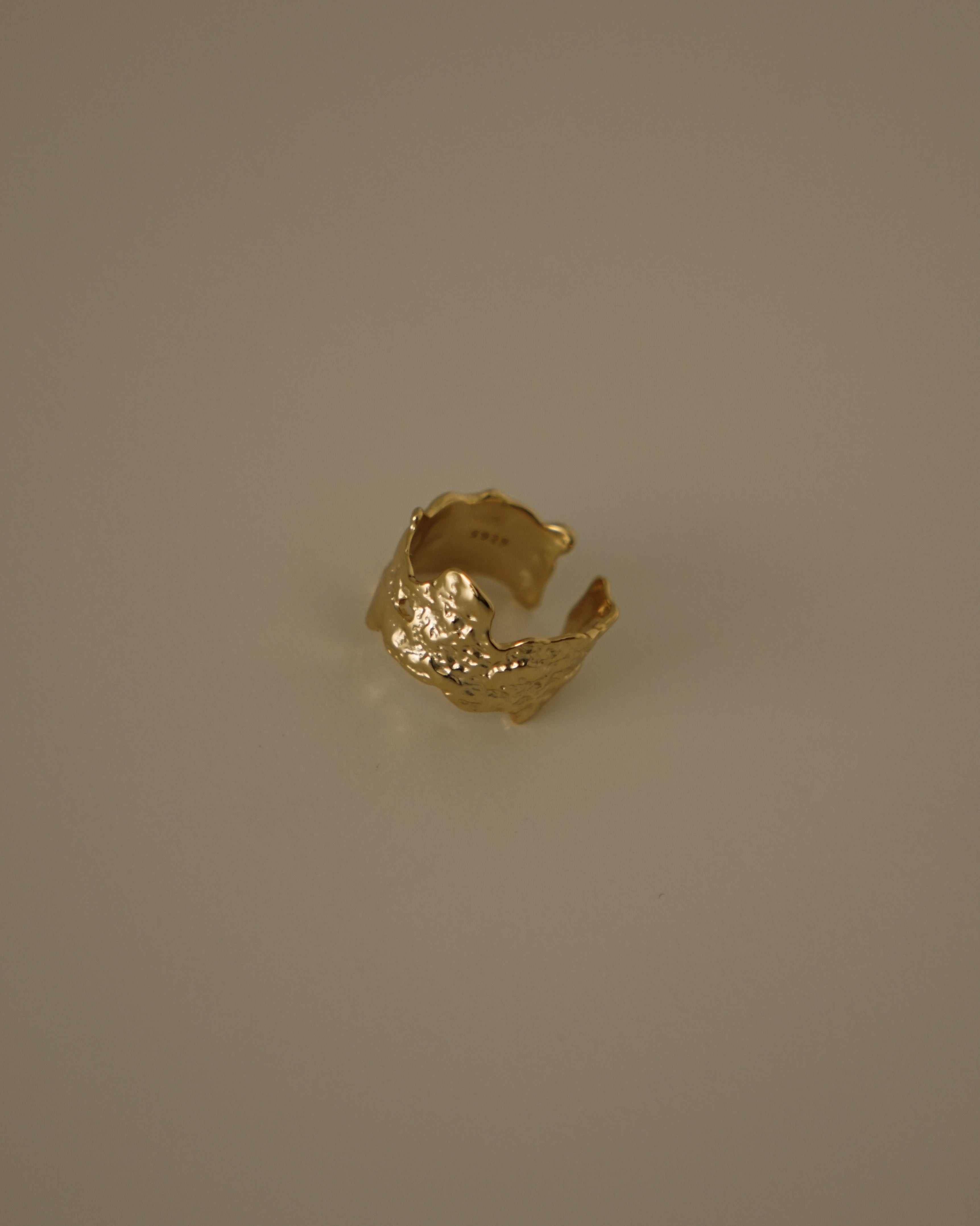 Shara Hammered Cigar Band Ring