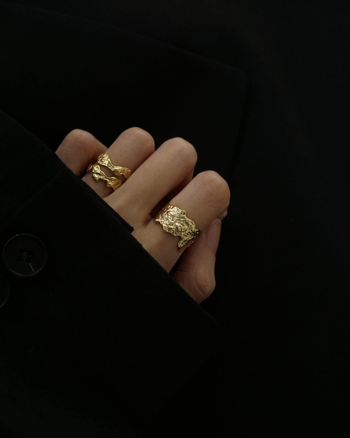 Shara Hammered Cigar Band Ring
