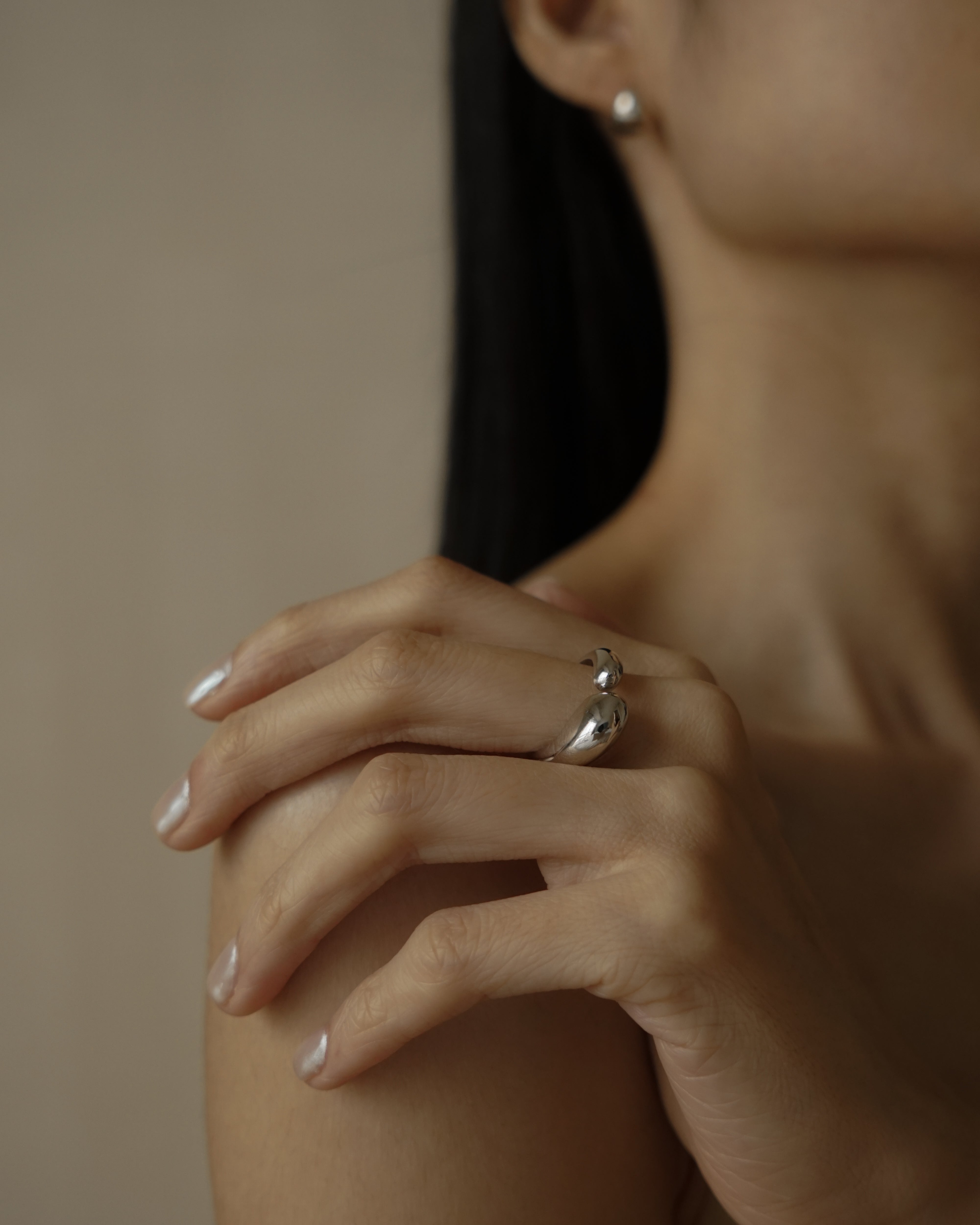 Oona Droplet Bypass Ring