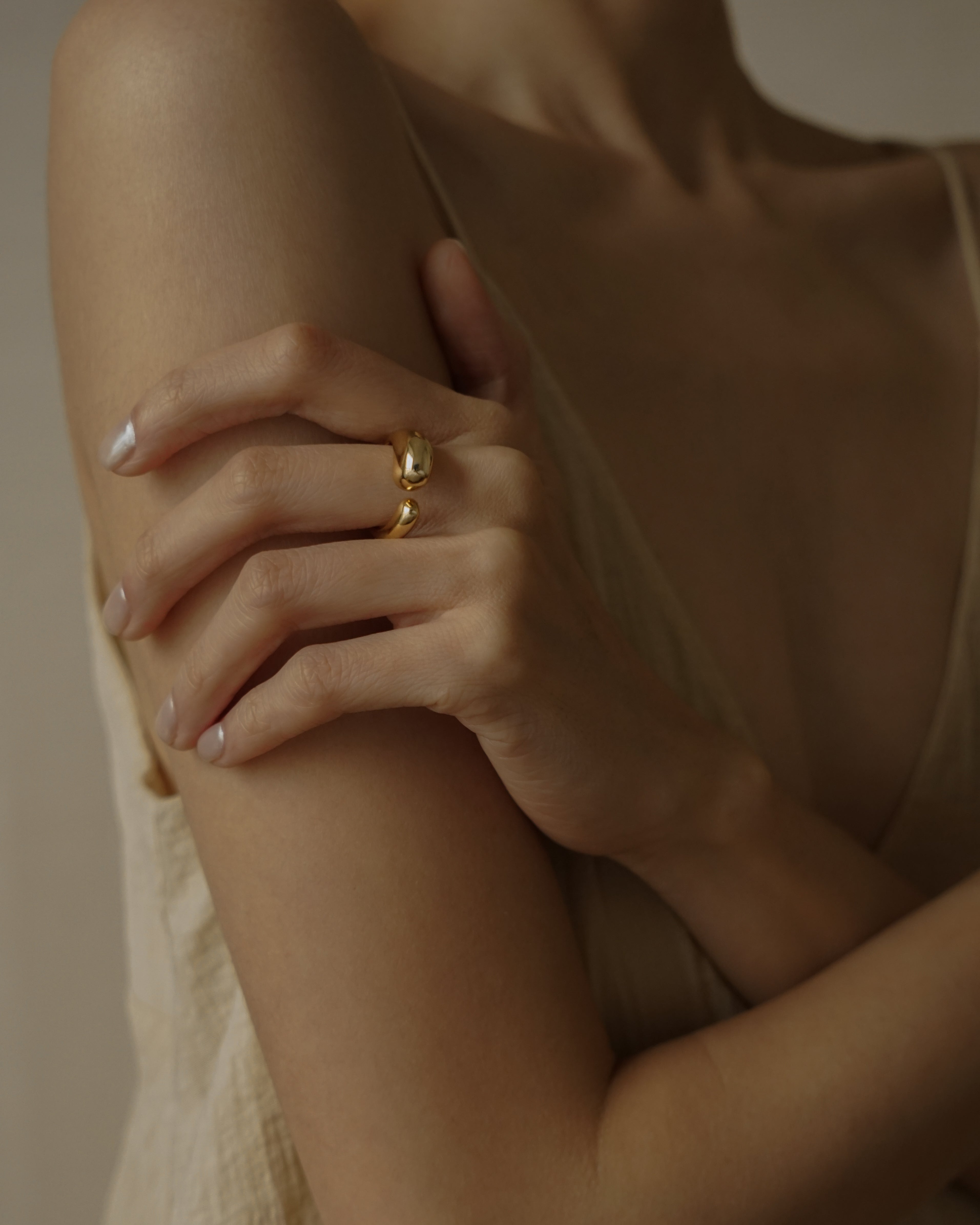 Oona Droplet Bypass Ring